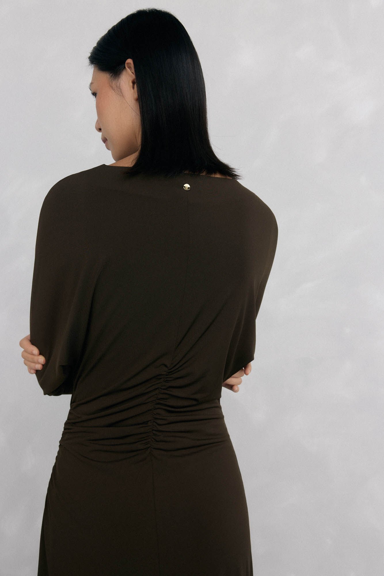 Pedro del Hierro Vestido midi de malha manga comprida com malha franzida Marrom