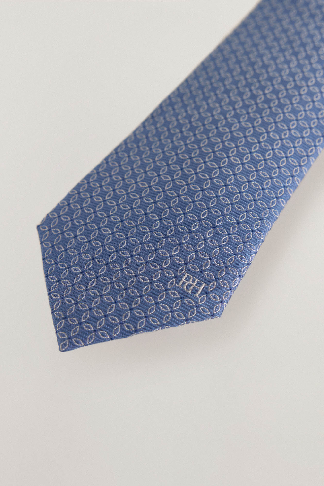 Pedro del Hierro Natural silk tie