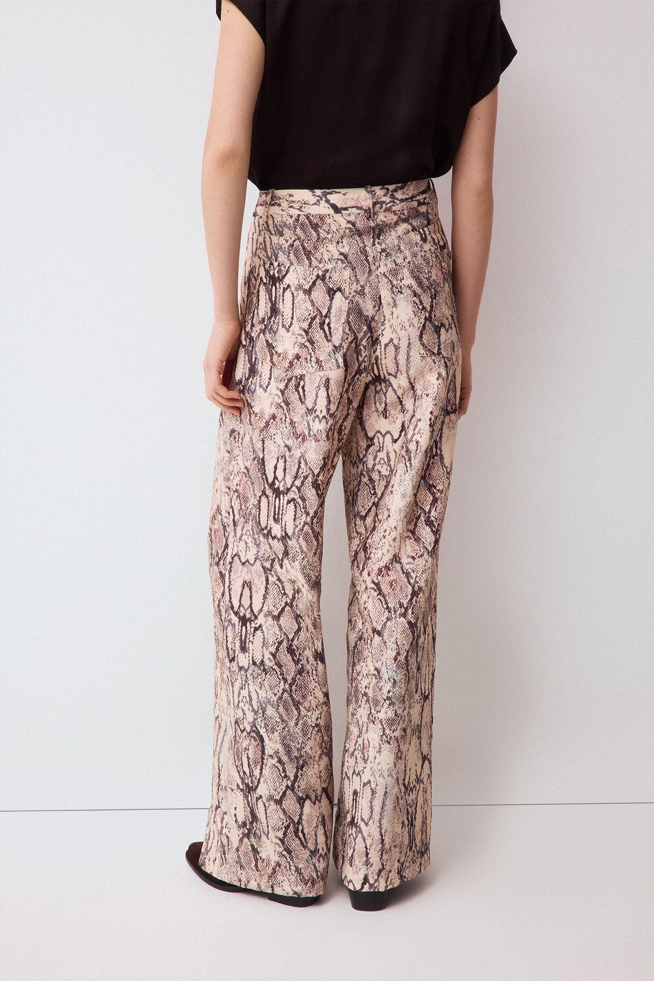 Pedro del Hierro Snake print trousers Brown