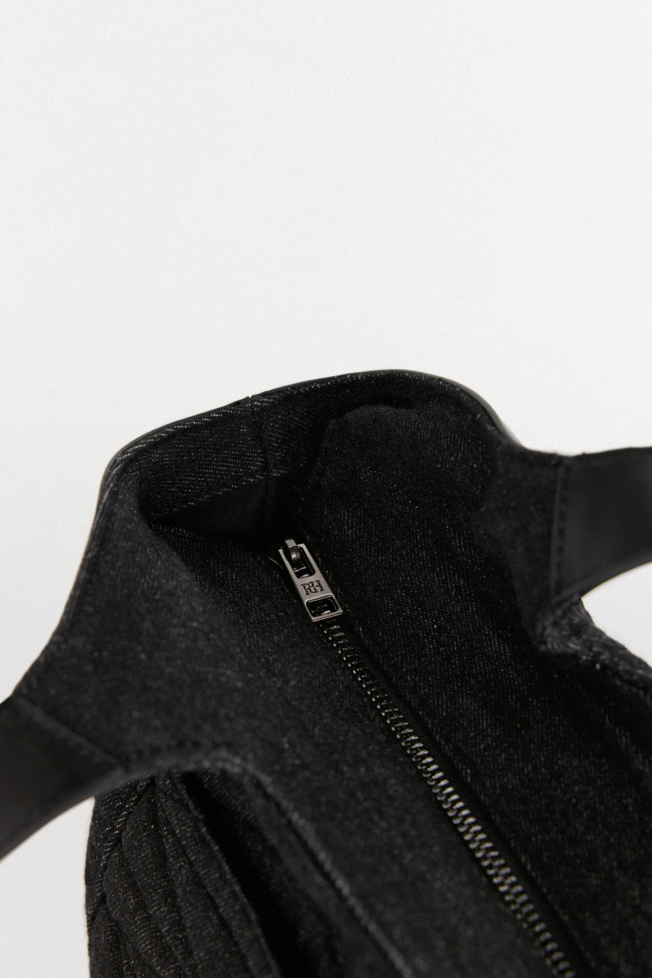 Pedro del Hierro Bolsa de compras acolchoada Cizento