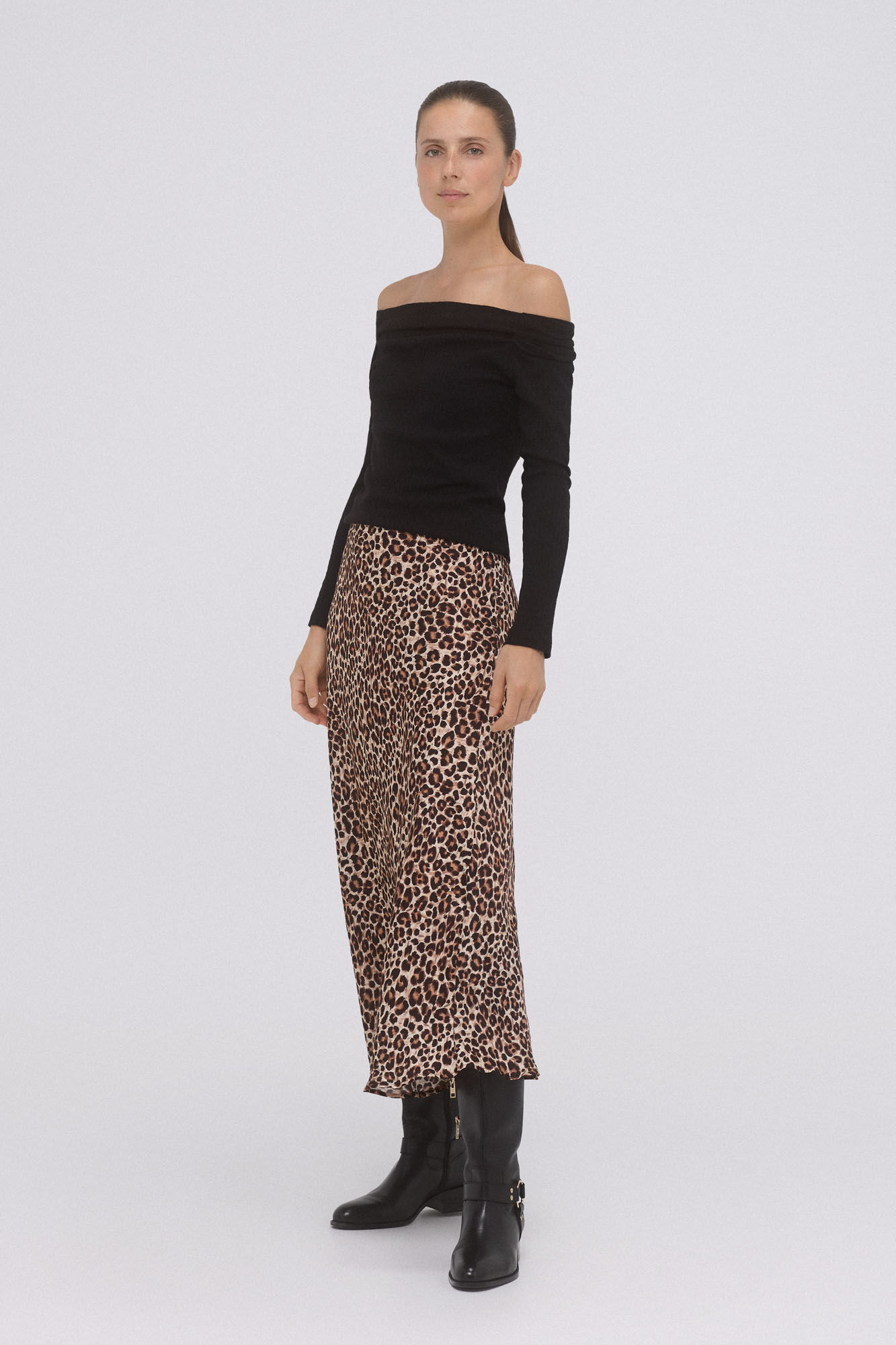 Pedro del Hierro Animal print satin skirt. Brown