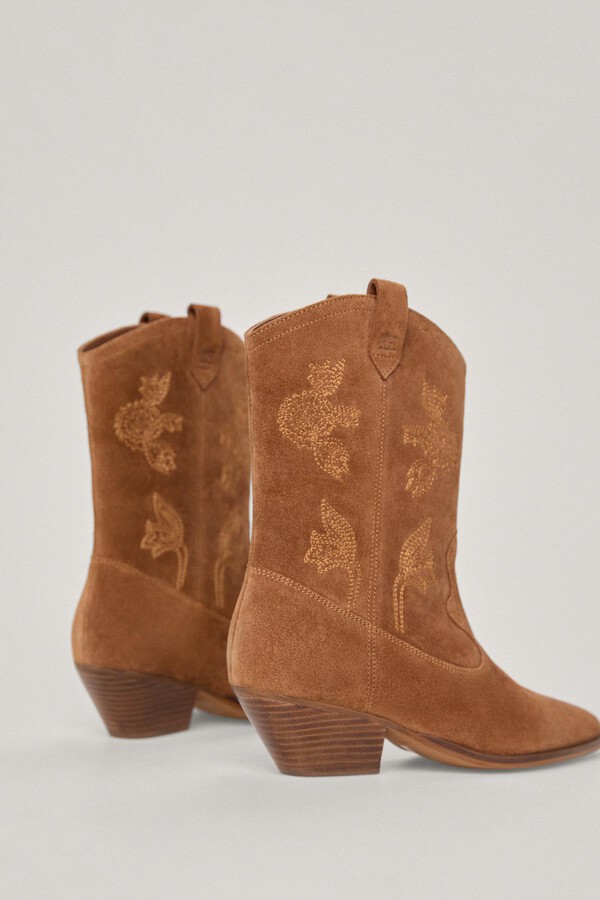 Pedro del Hierro Split leather cowboy boot with embroidery Beige