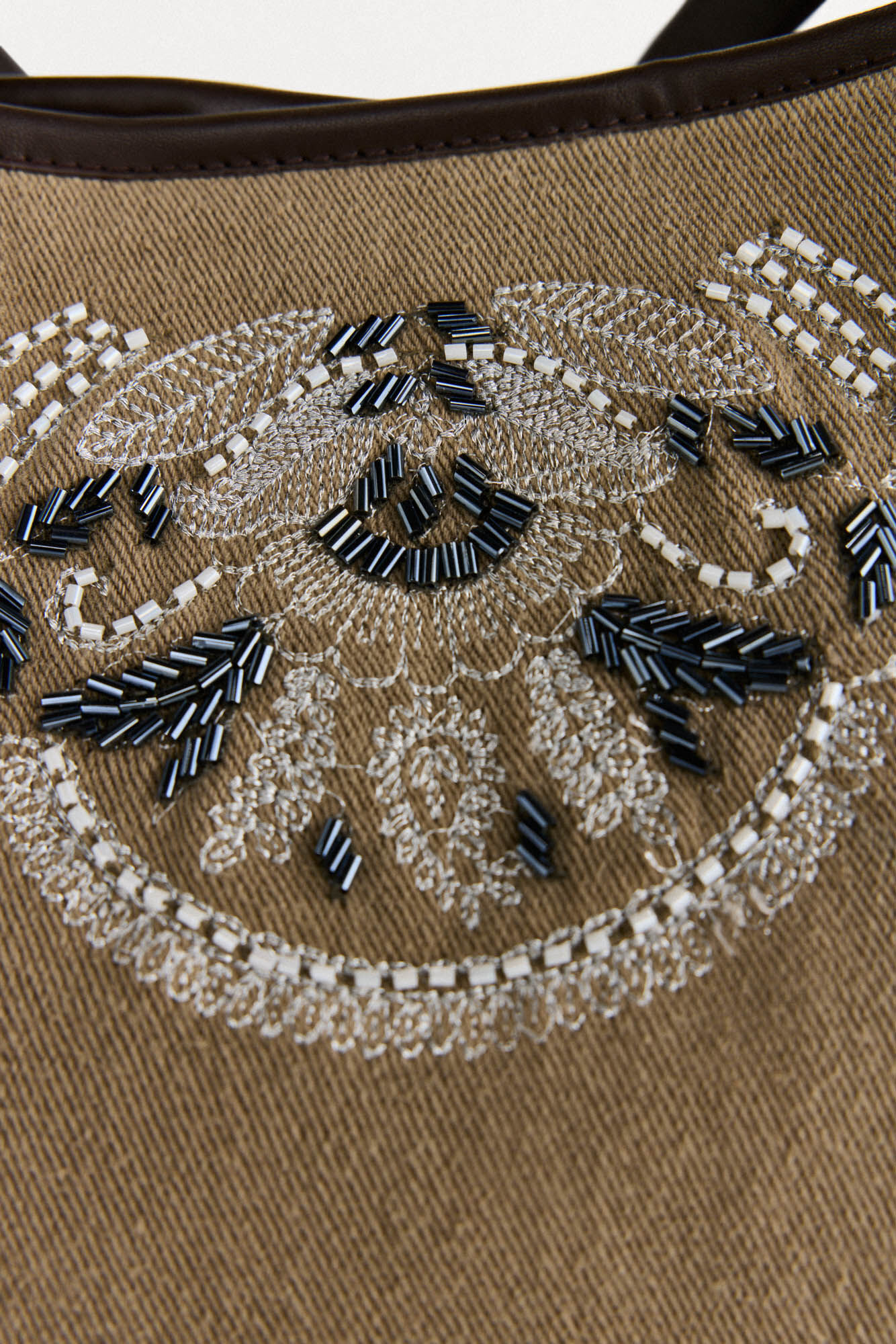 Pedro del Hierro Bolso tejido bordado Verde