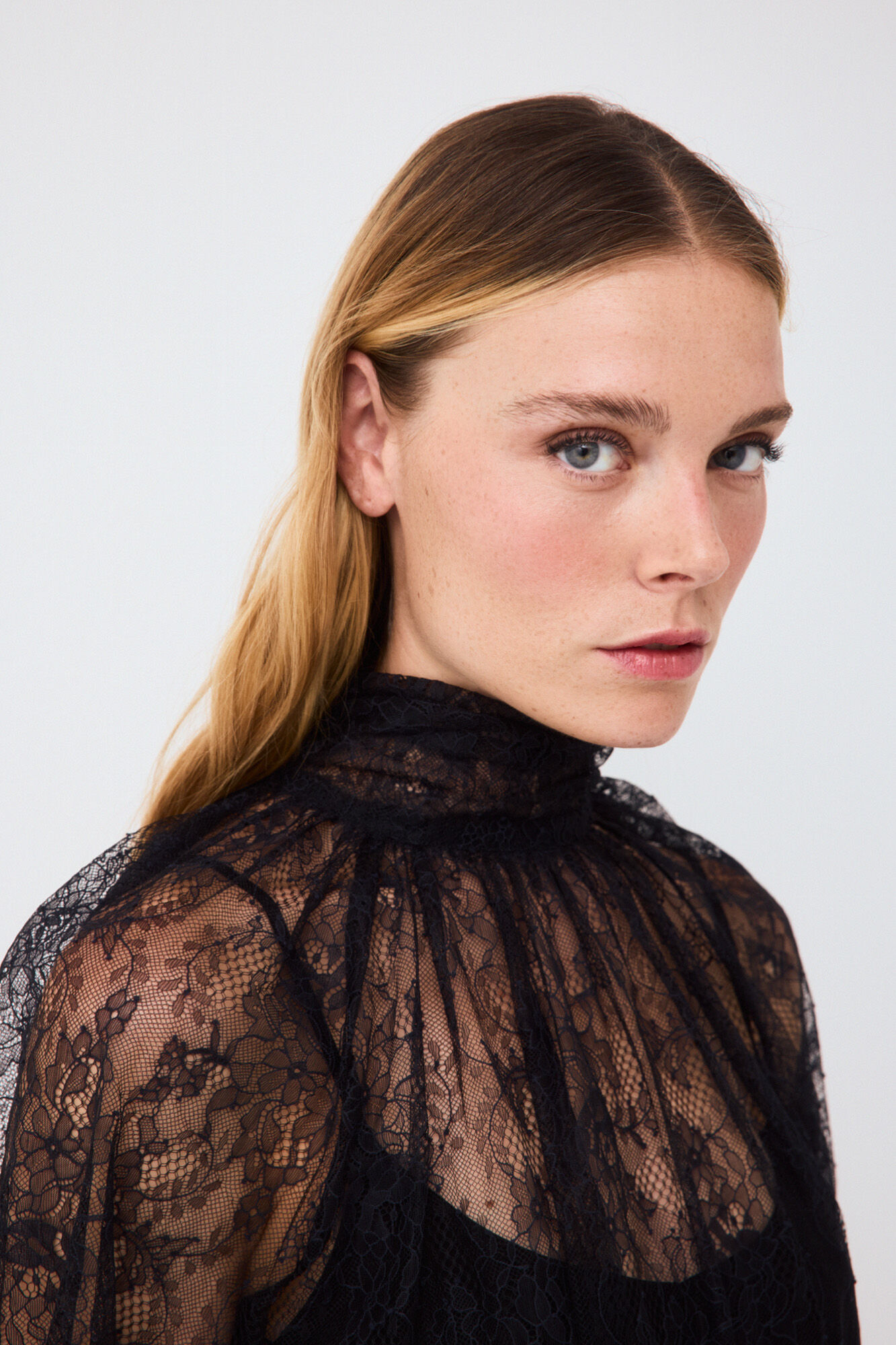 Pedro del Hierro Lace romantic blouse