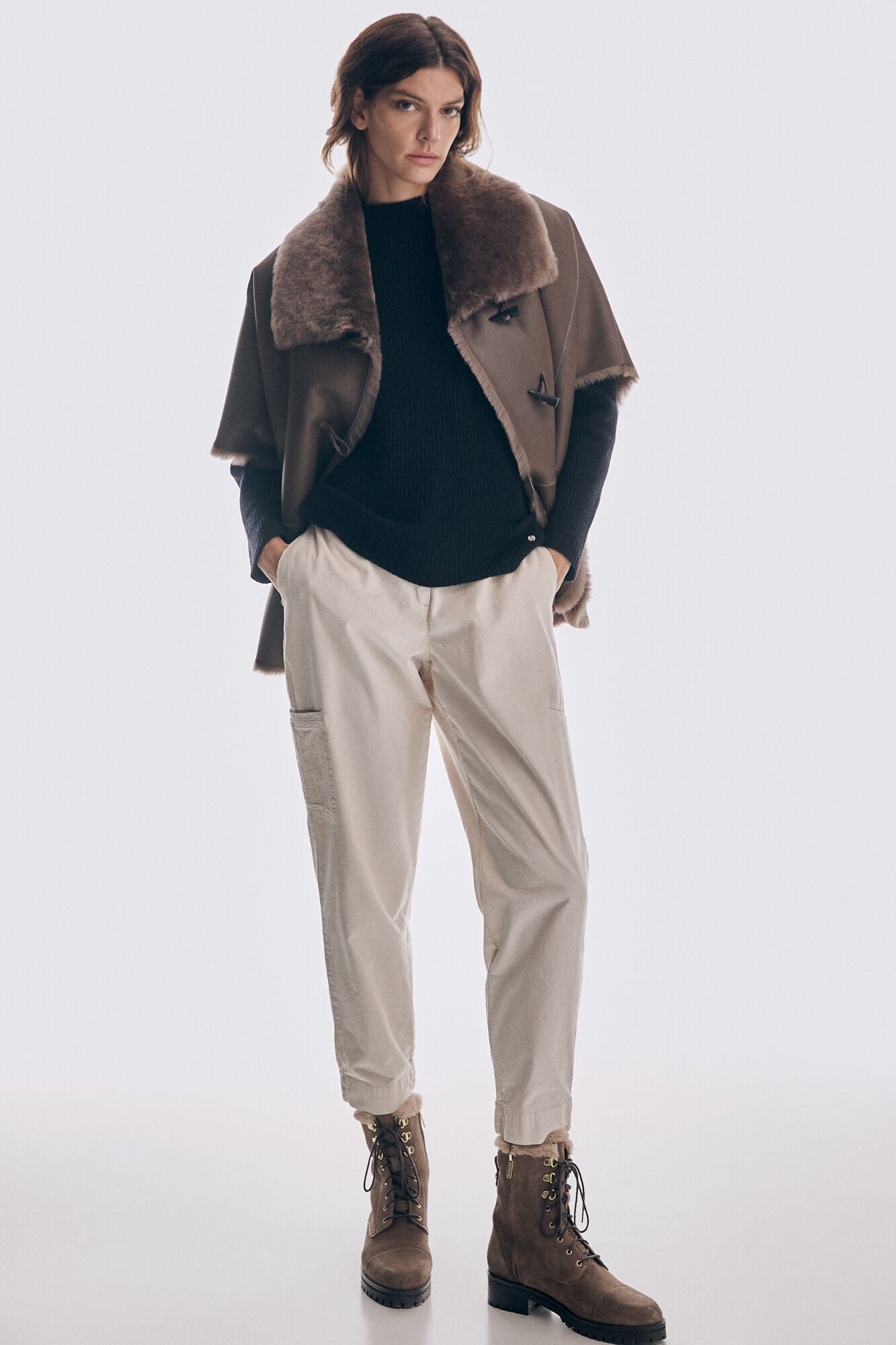 Pedro del Hierro Reversible fur cape Beige