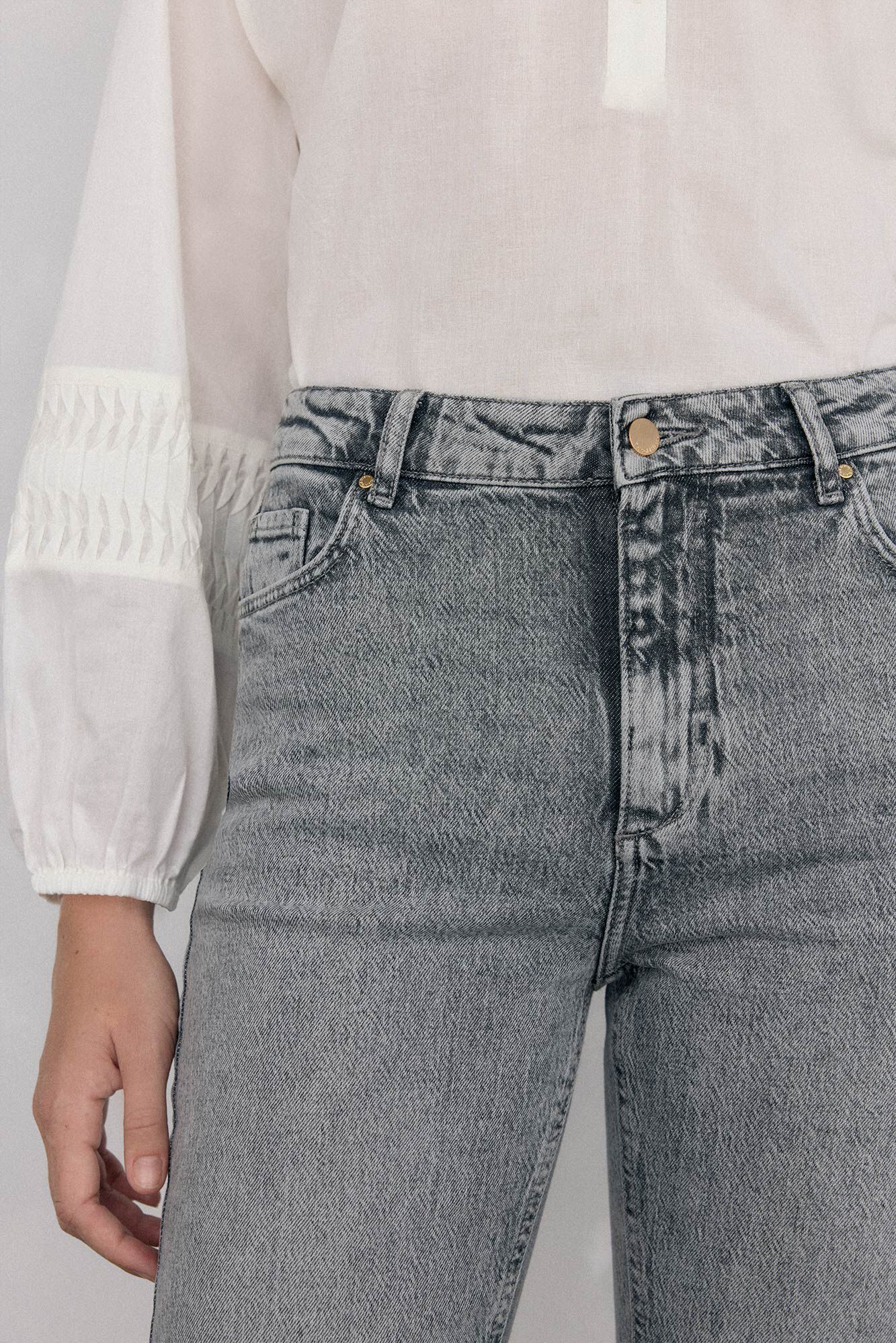 Pedro del Hierro Jeans retos b&aacute;sicos Cizento