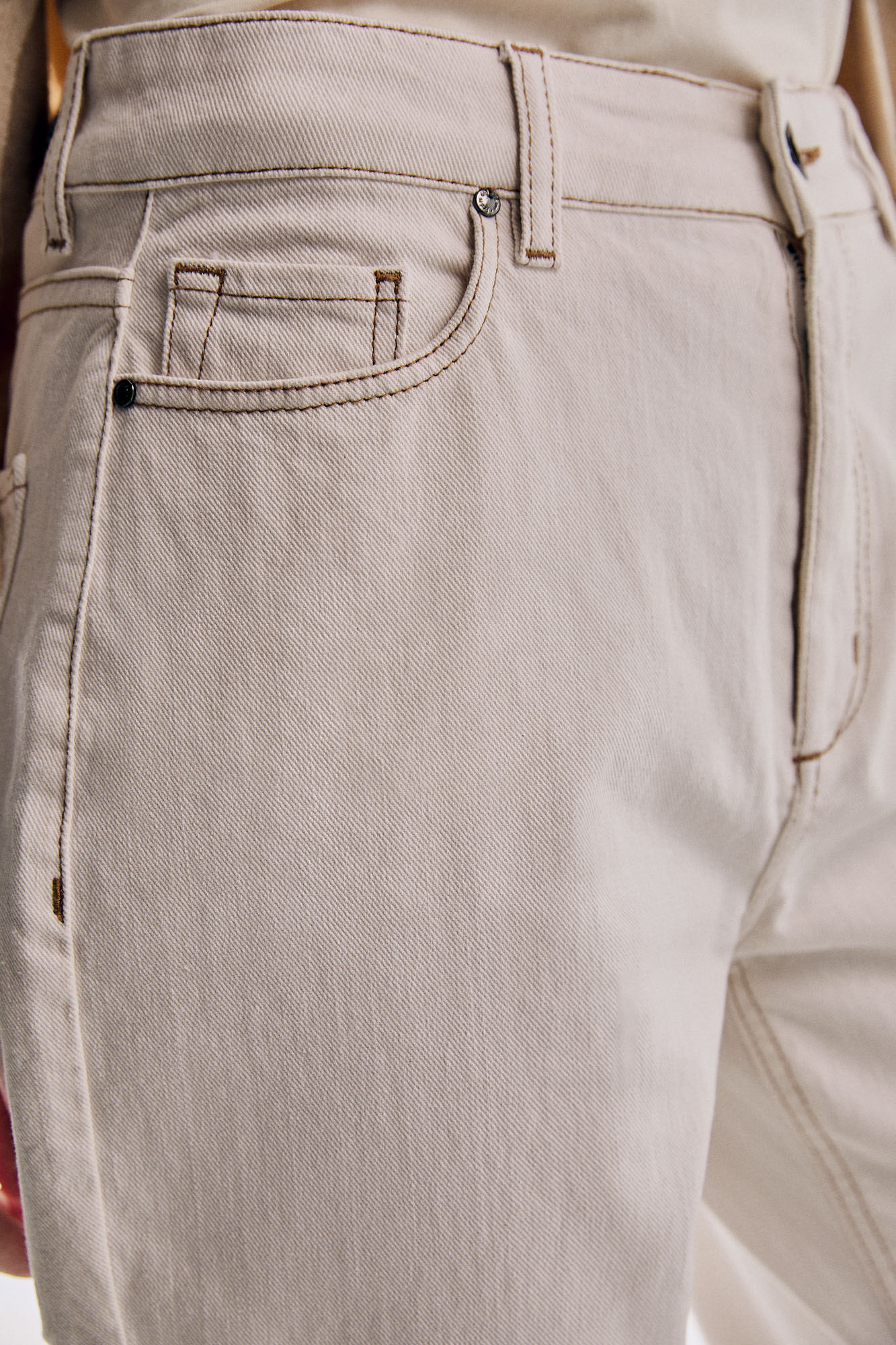 Pedro del Hierro Pantal&oacute;n vaquero mom fit Beige