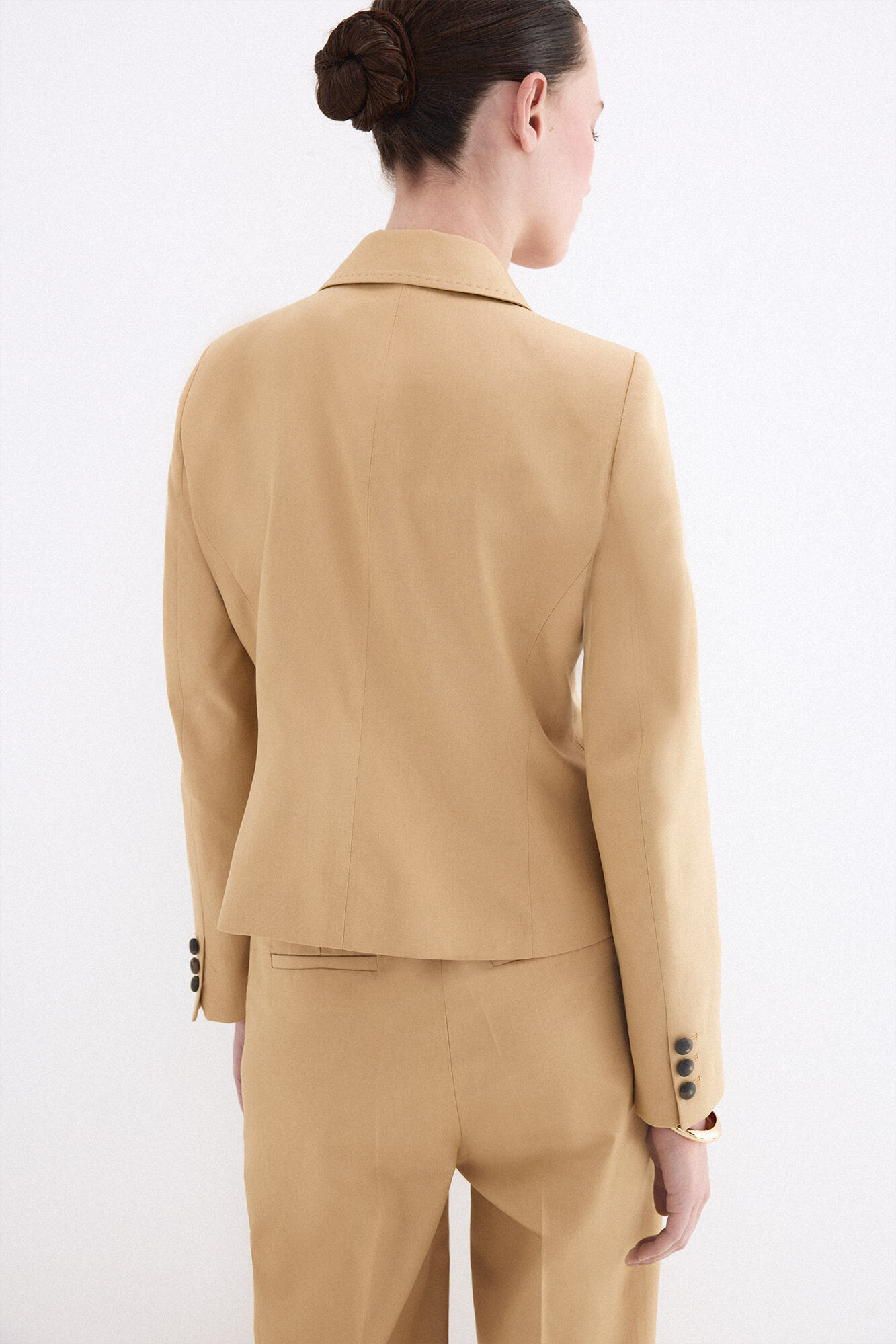 Pedro del Hierro Camel cropped suit blazer Beige