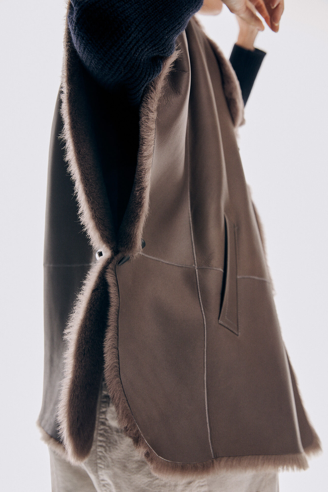 Pedro del Hierro Reversible fur cape Beige