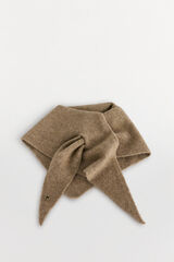 Pedro del Hierro Chal pico triangular Beige