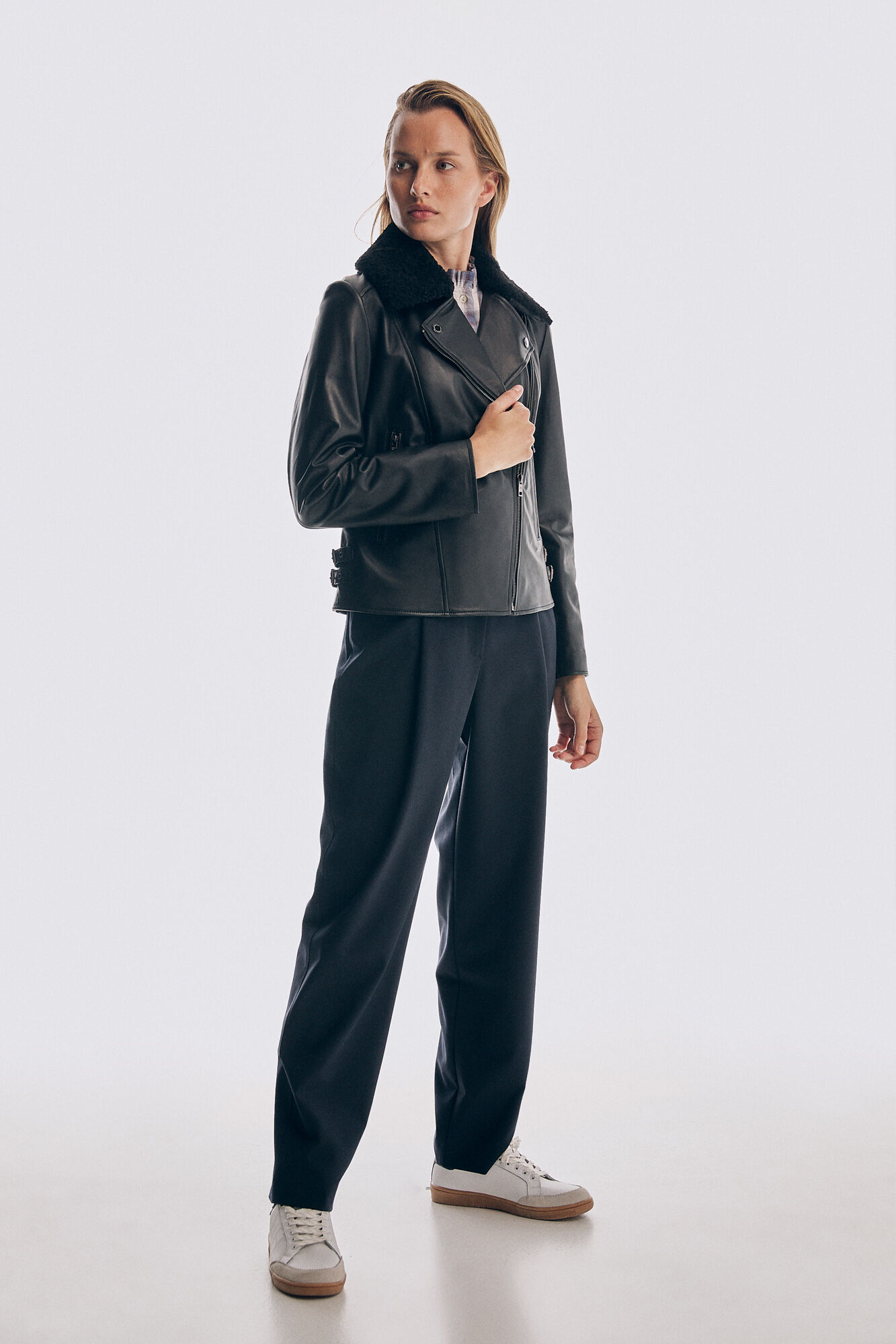 Pedro del Hierro Cazadora perfecto napa Negro