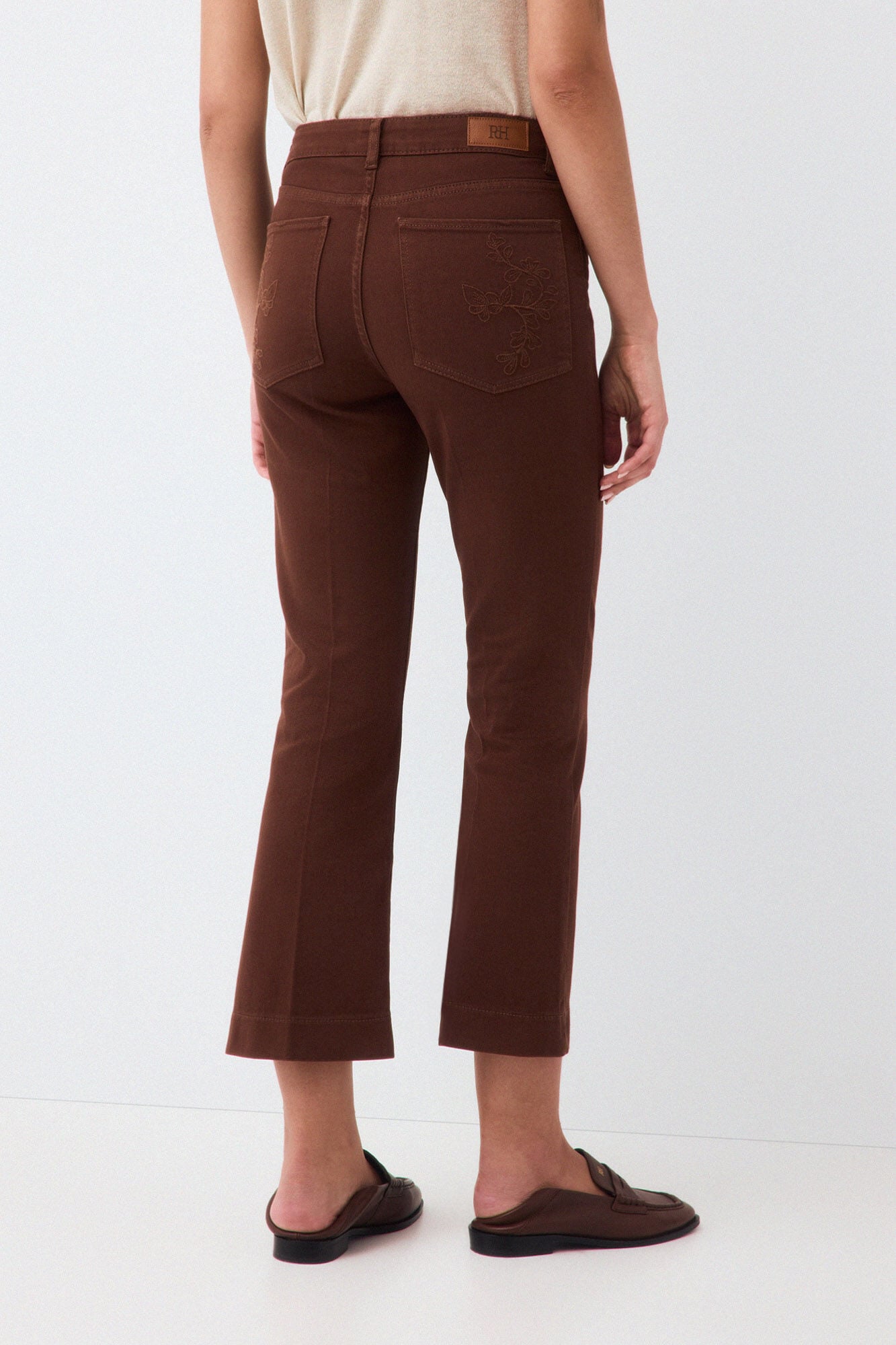 Pedro del Hierro Jeans flare cropped bordado Marrom