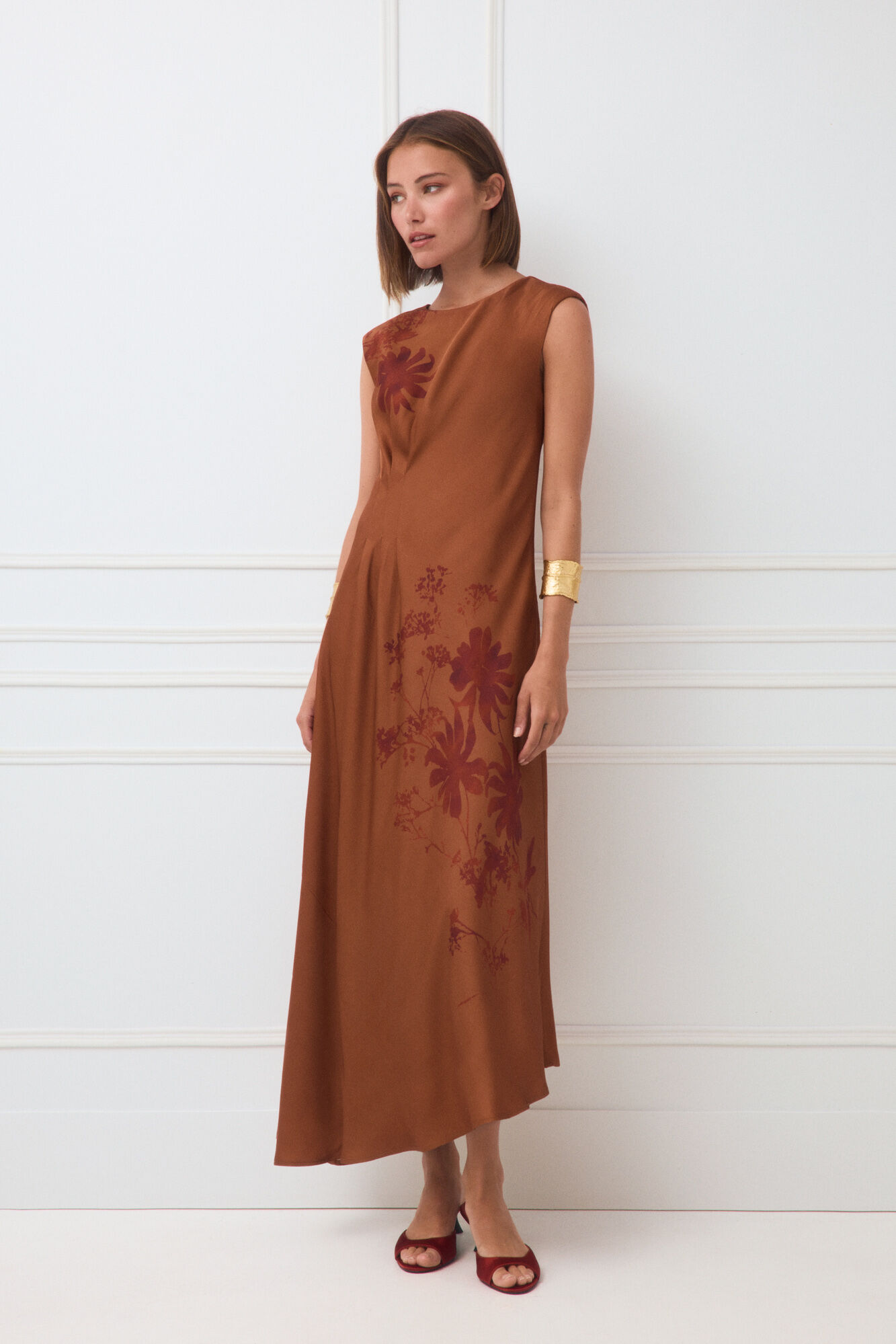 TFP by Tamara Falc&oacute; Midi dress with positioned flower Brown