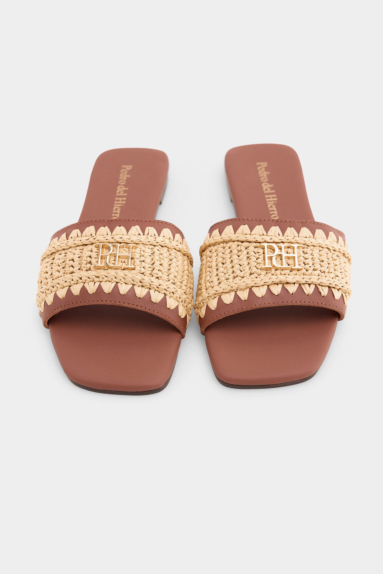 Pedro del Hierro Logo flat sandal Ecru