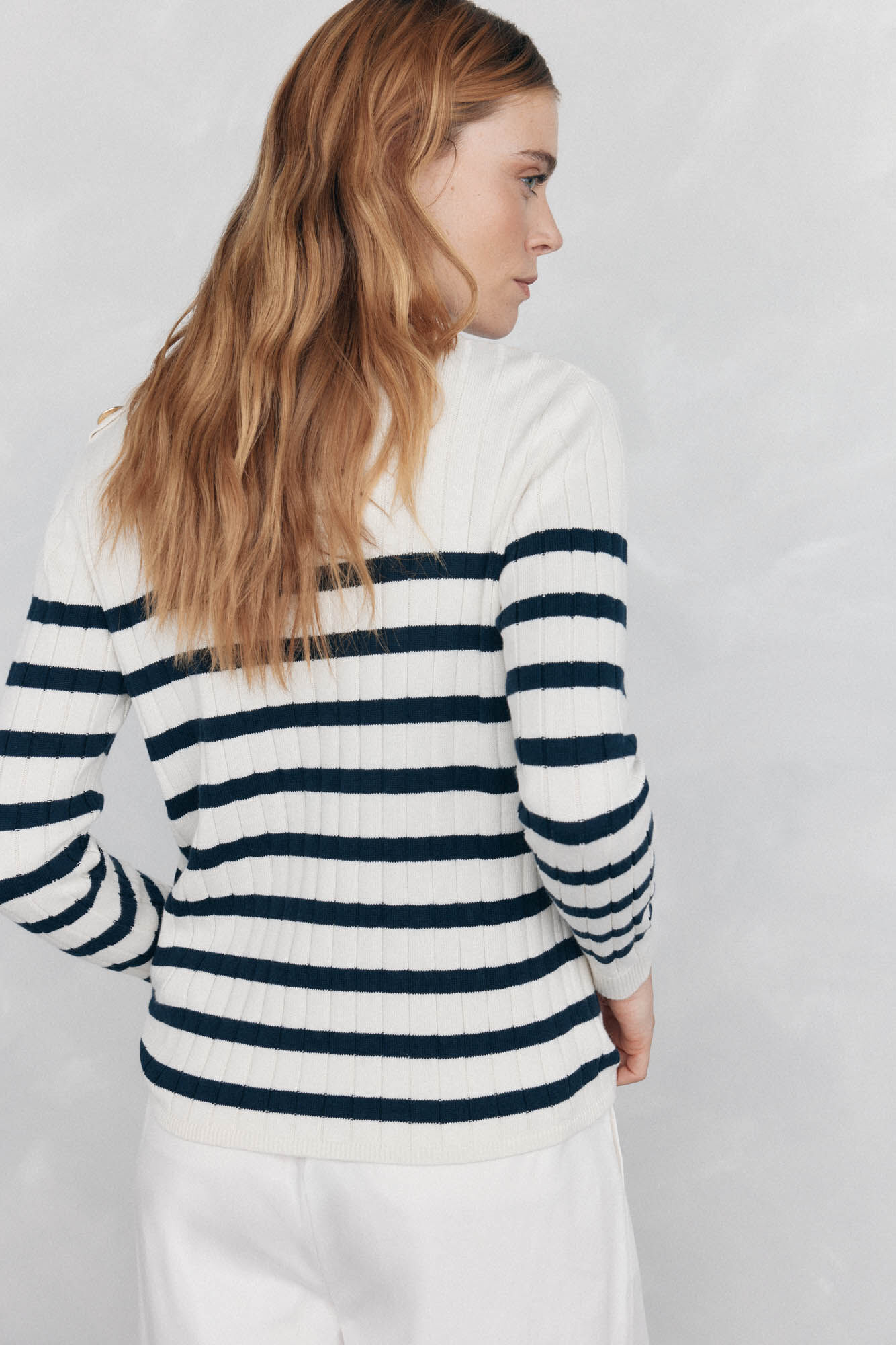 Pedro del Hierro Su&eacute;ter riscas canelado com bot&otilde;es dourados Azul