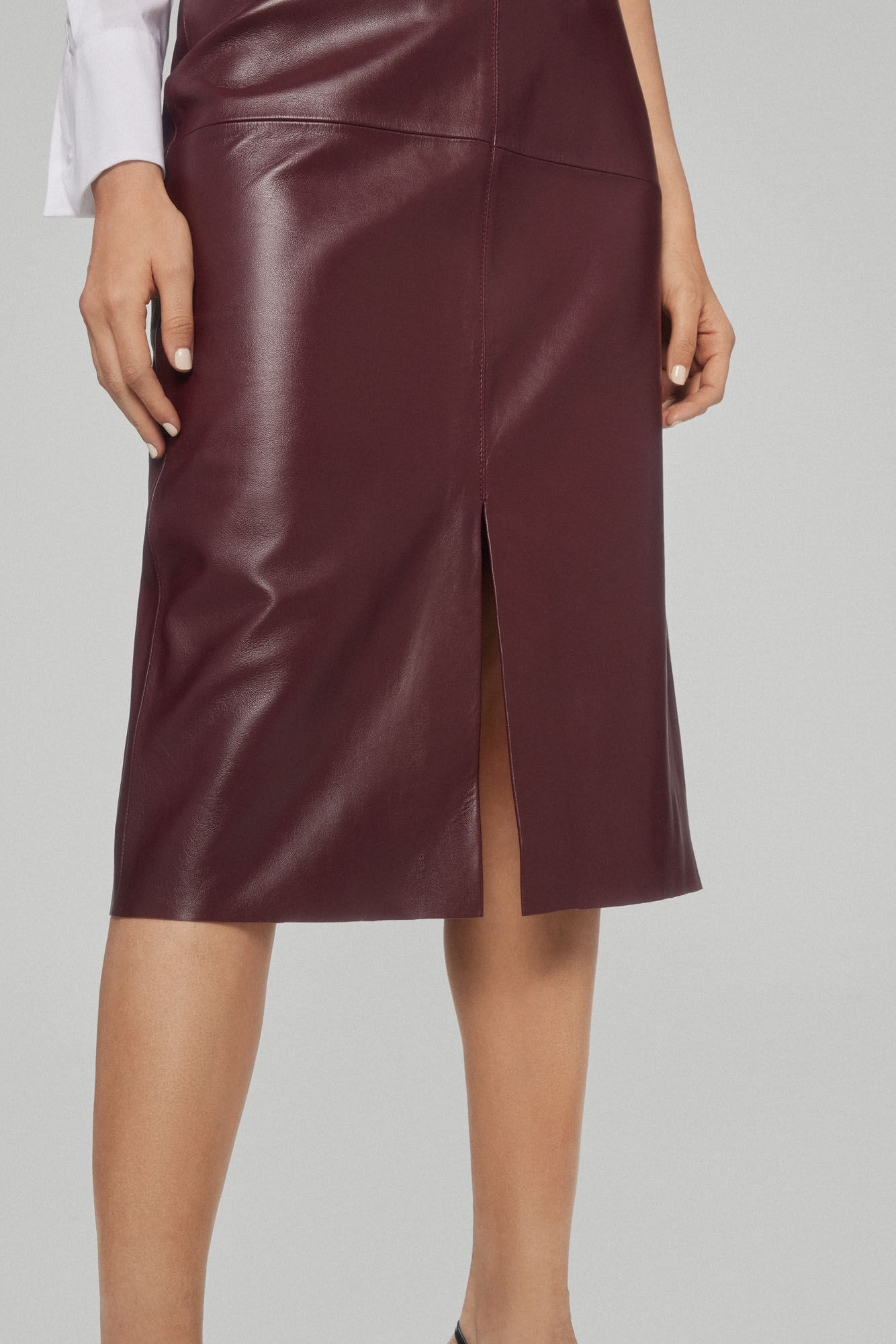 Pedro del Hierro Falda recta de napa Burdeos