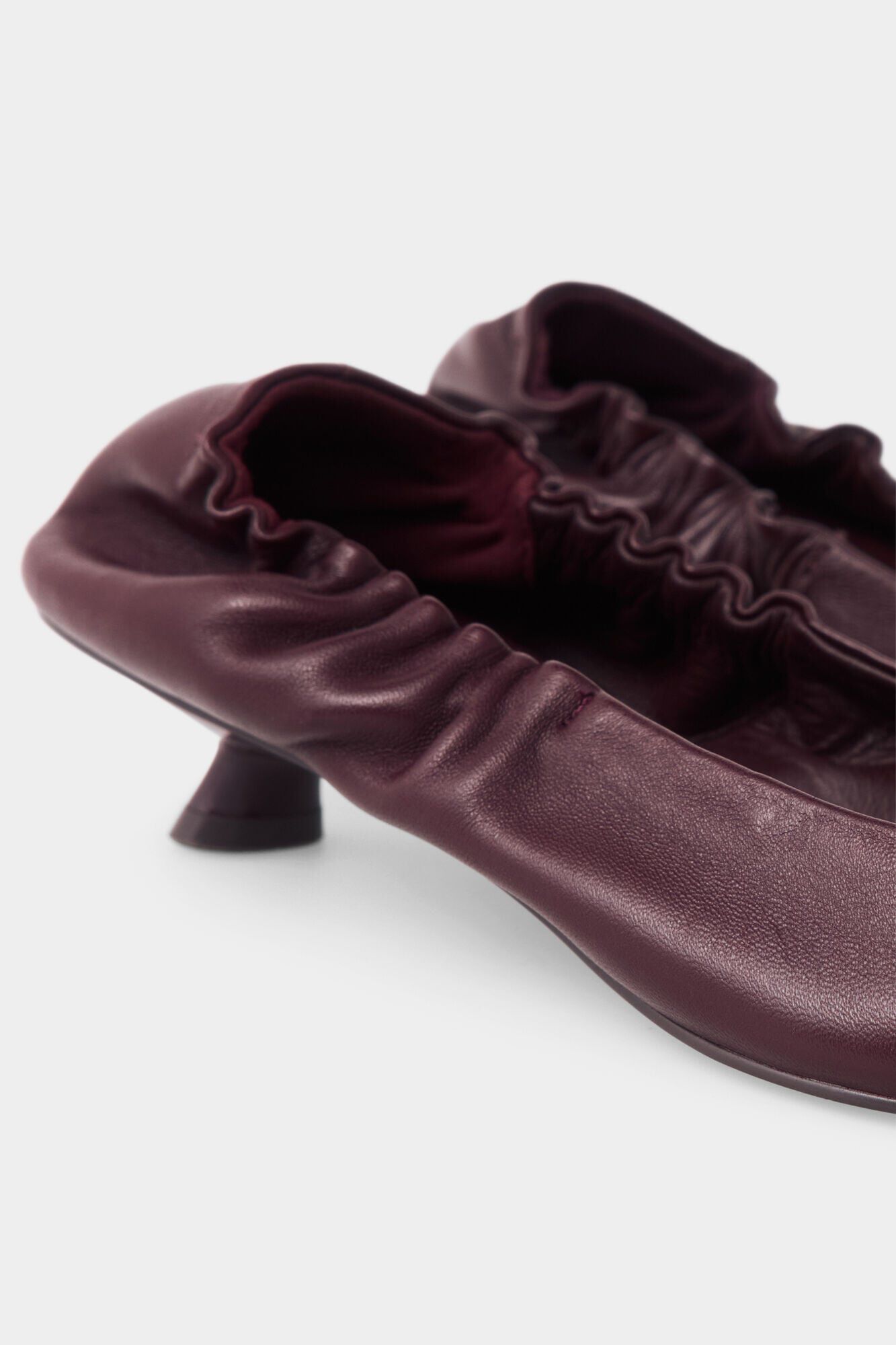 Pedro del Hierro Leather kitten heel Burgundy