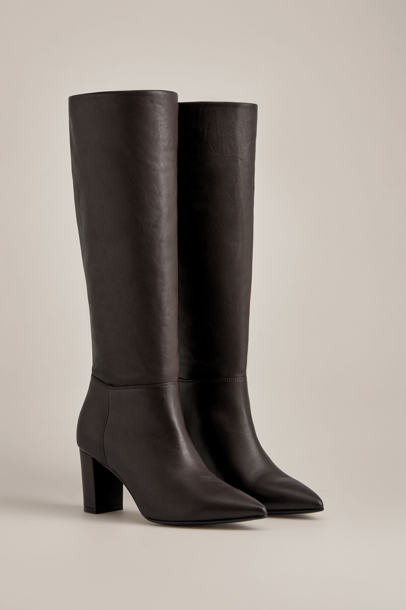 botas altas marrones mujer