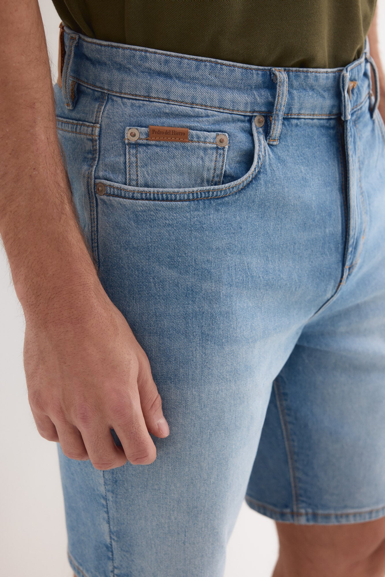 Pedro del Hierro Regular fit 5 pocket Bermuda shorts Blue