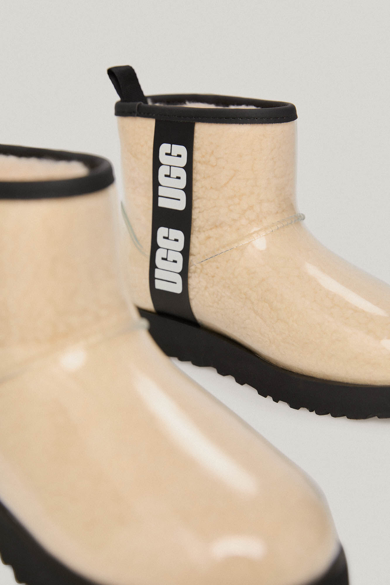 Ugg Classic Clear Mini&reg; Crudo
