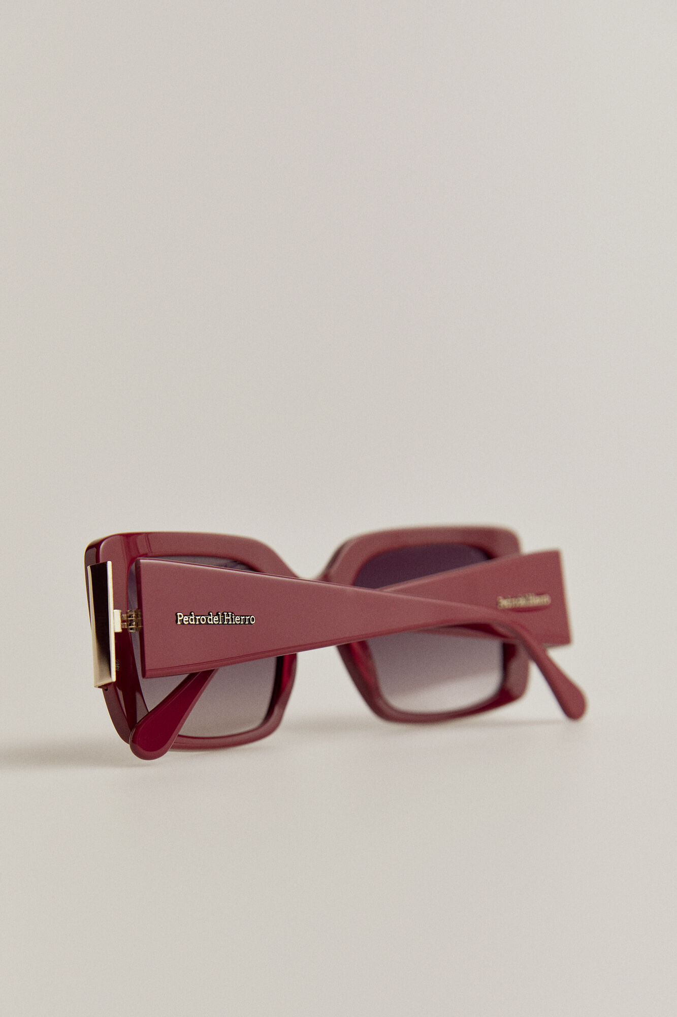 Pedro del Hierro Maxi gafa granate Burdeos