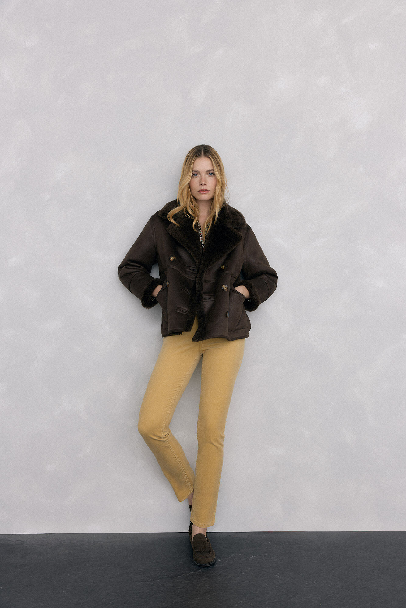 Pedro del Hierro Cal&ccedil;as push-up de veludo Beige