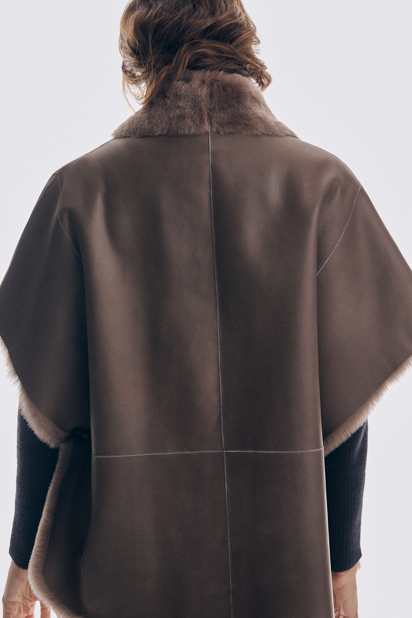 Pedro del Hierro Reversible fur cape Beige