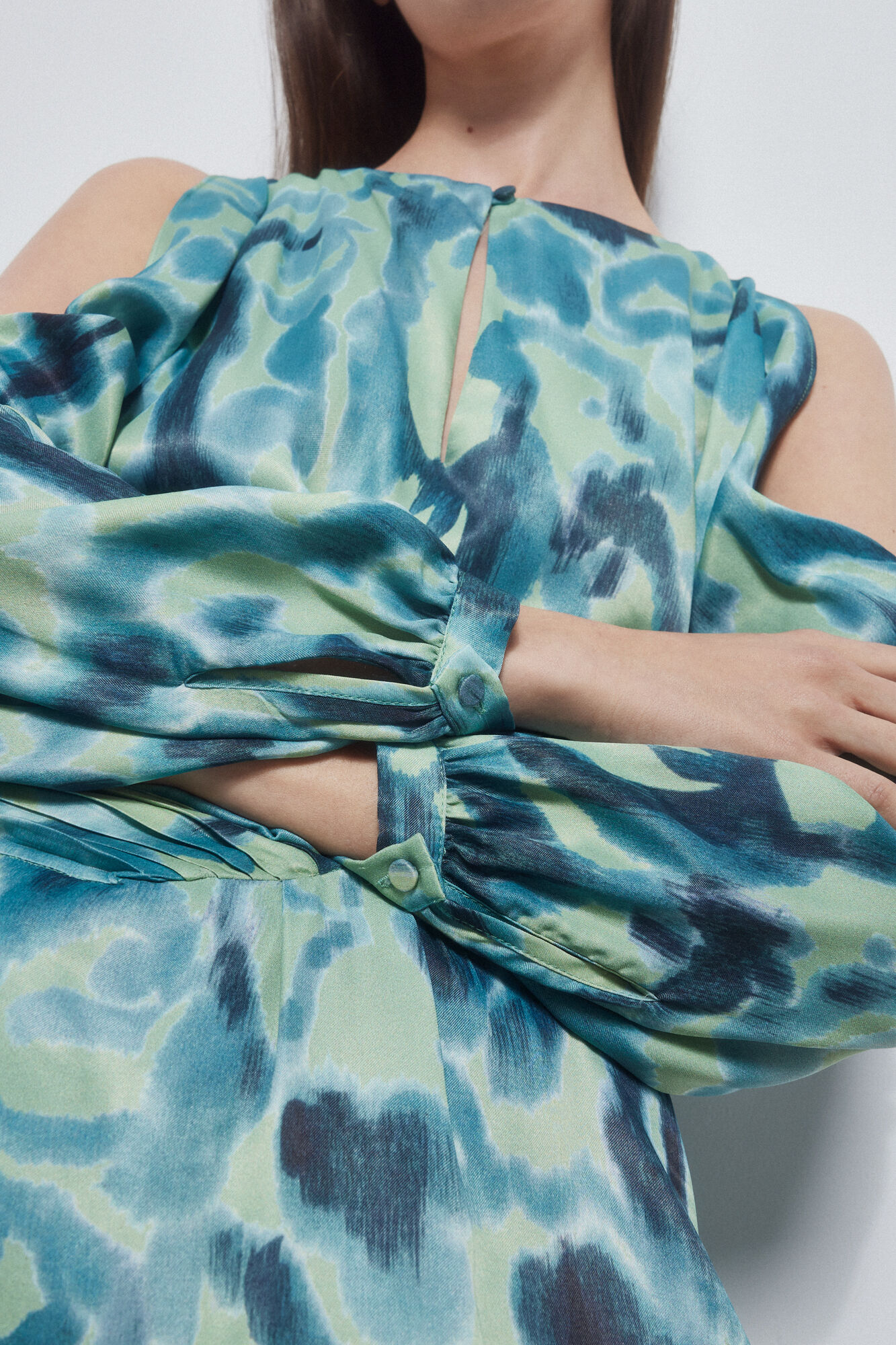 Pedro del Hierro Fluid blouse with slit at the sleeves Green