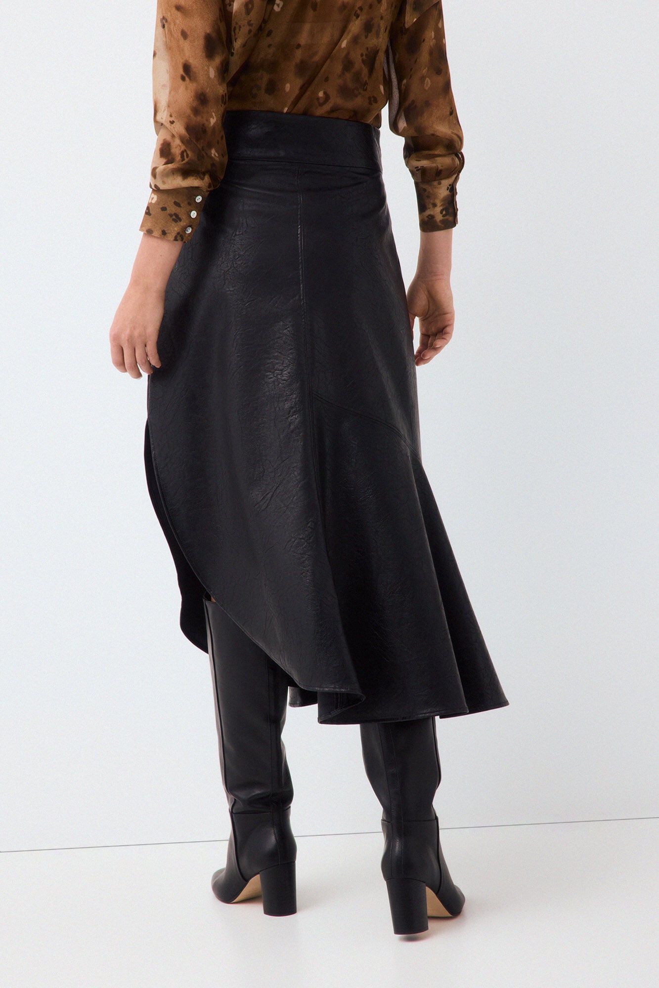 Pedro del Hierro Faux leather asymmetric skirt Black