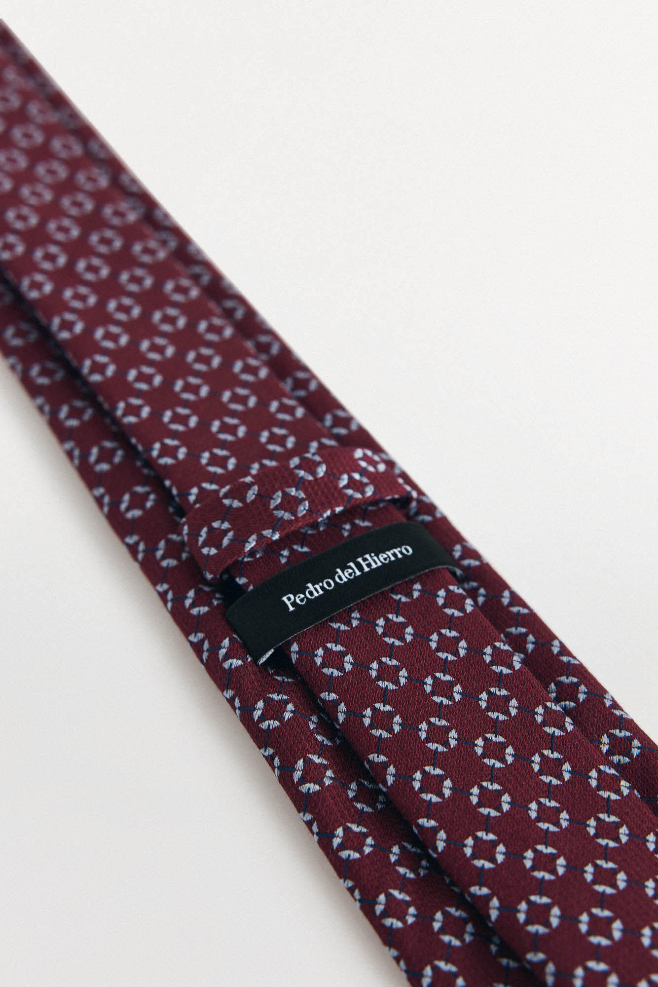 Pedro del Hierro Gravata seda natural Bordeaux