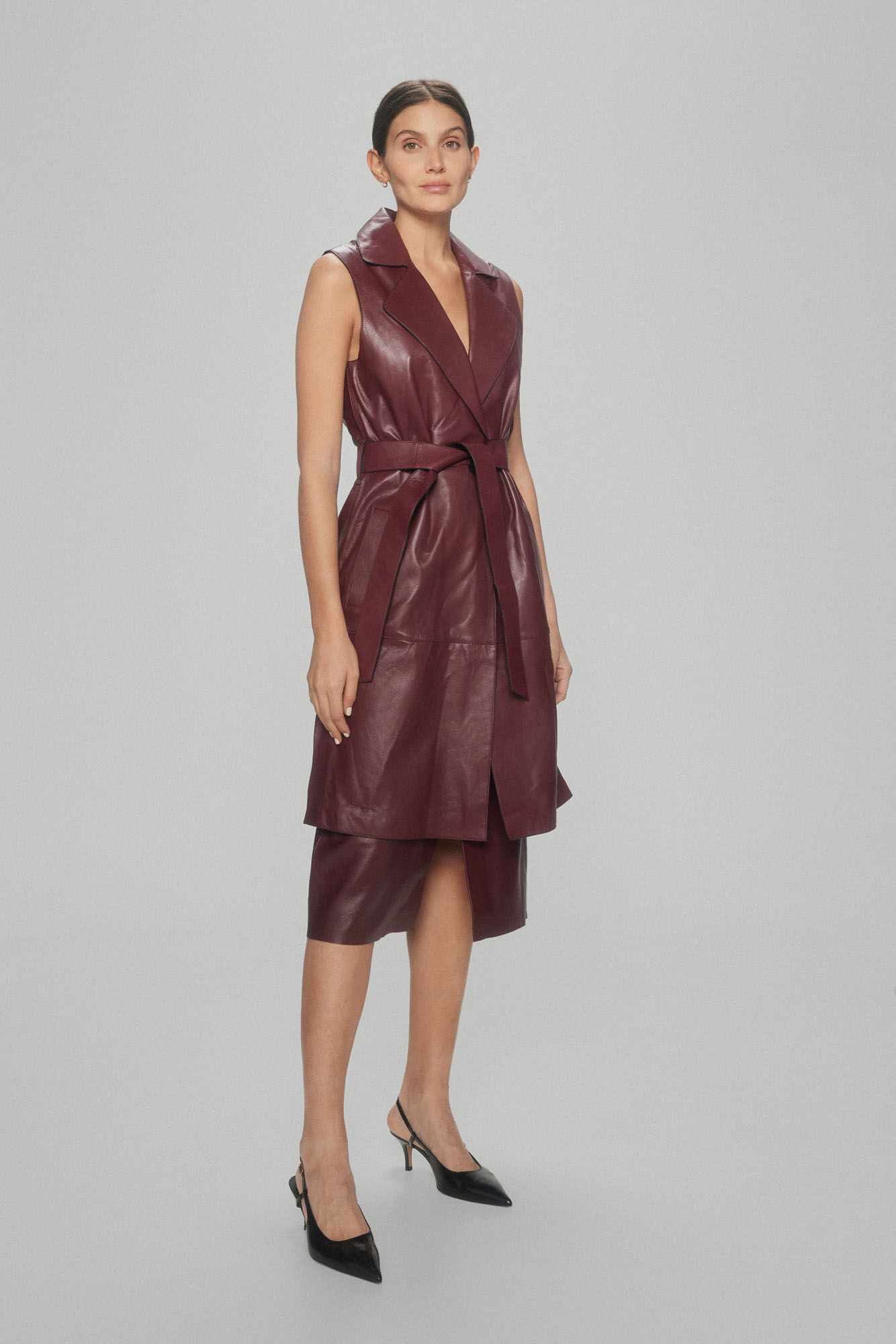 Pedro del Hierro Chaleco tipo trench de napa Burdeos