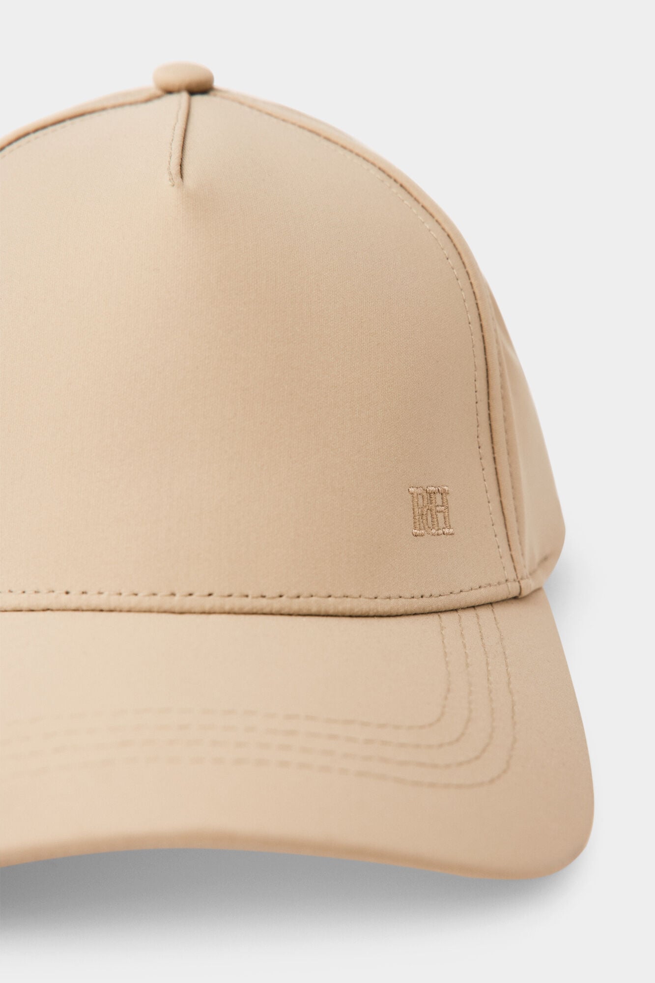 Pedro del Hierro Bon&eacute; com pala em tecido