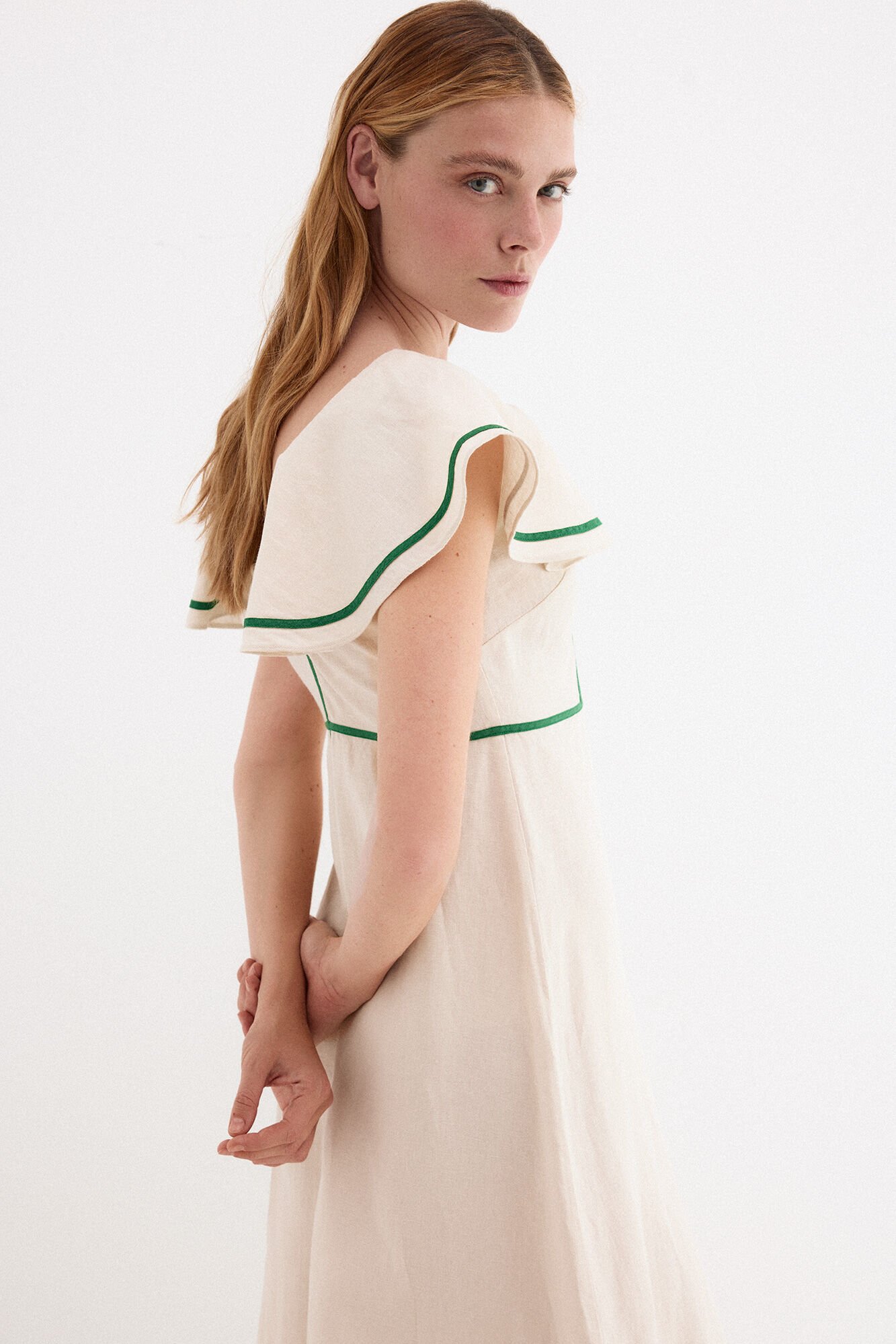 Pedro del Hierro Vestido lino detalle contrastes