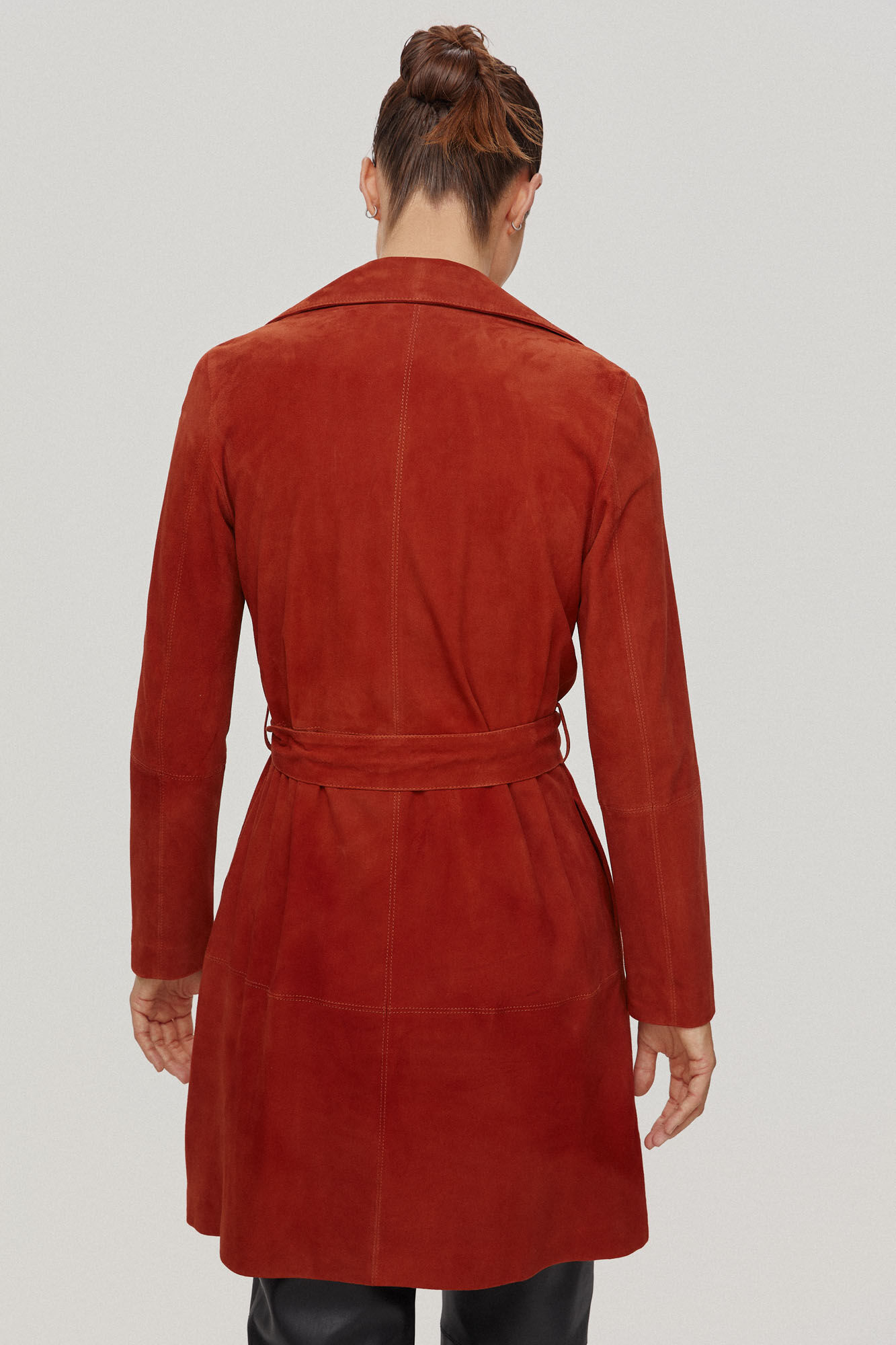 Pedro del Hierro Trench ligero ante Rosa