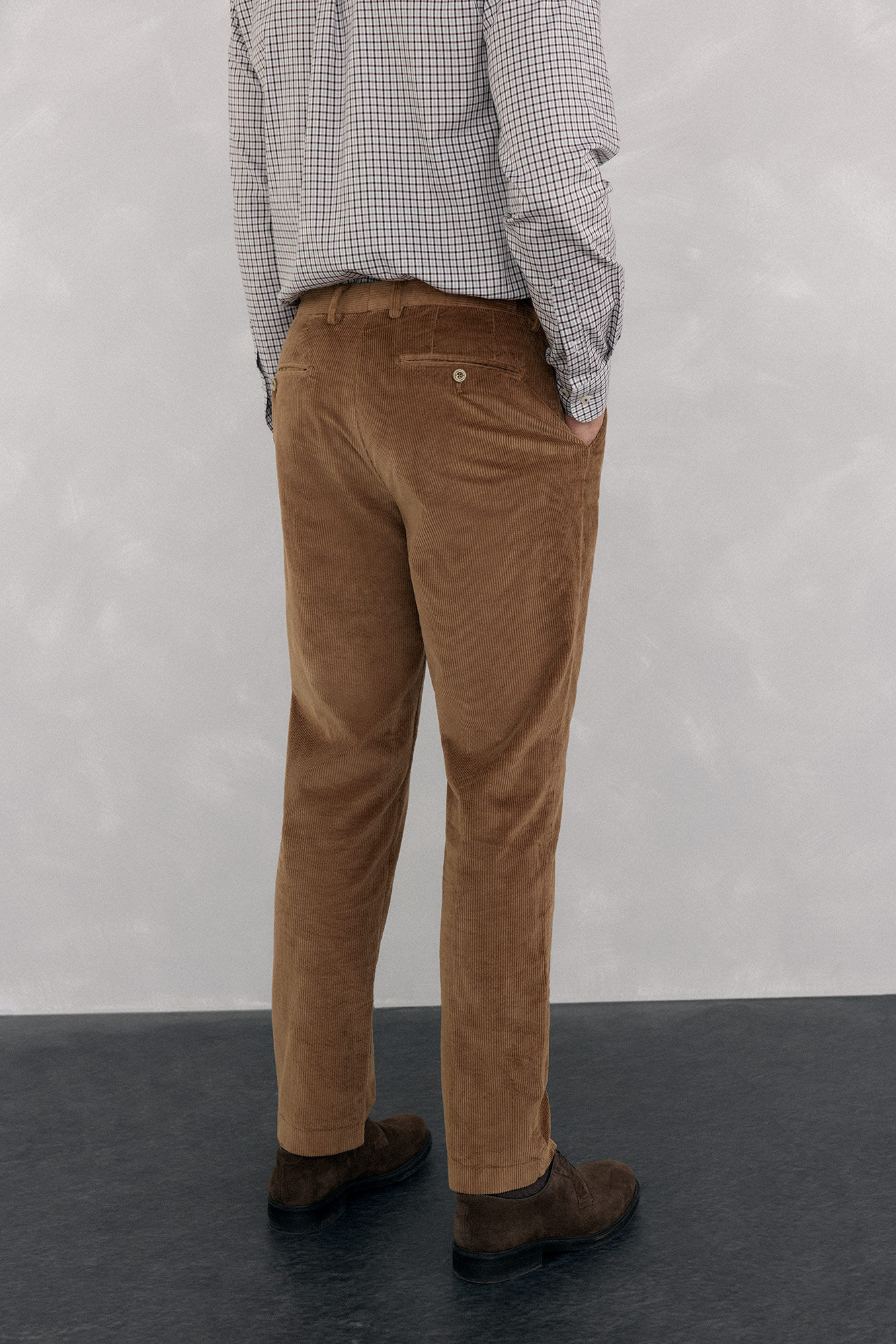 Pedro del Hierro Cal&ccedil;a Chino de veludo grossa de regular fit Marrom