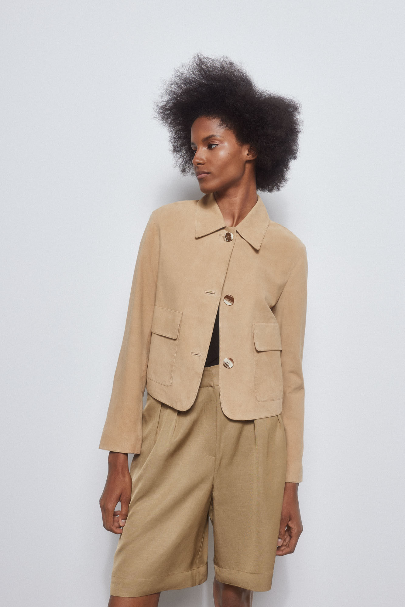 Pedro del Hierro Chaqueta corta botones Beige