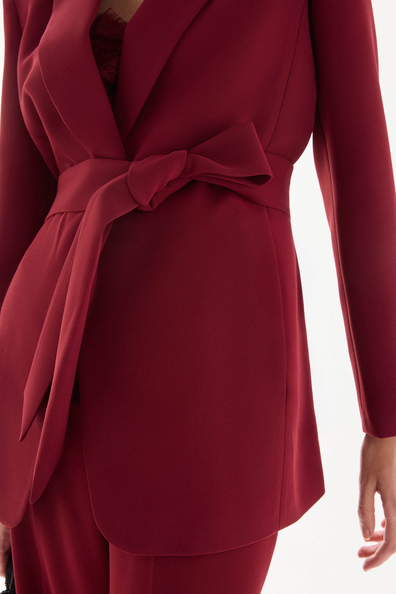 TFP by Tamara Falc&oacute; Blazer with belt Burgundy