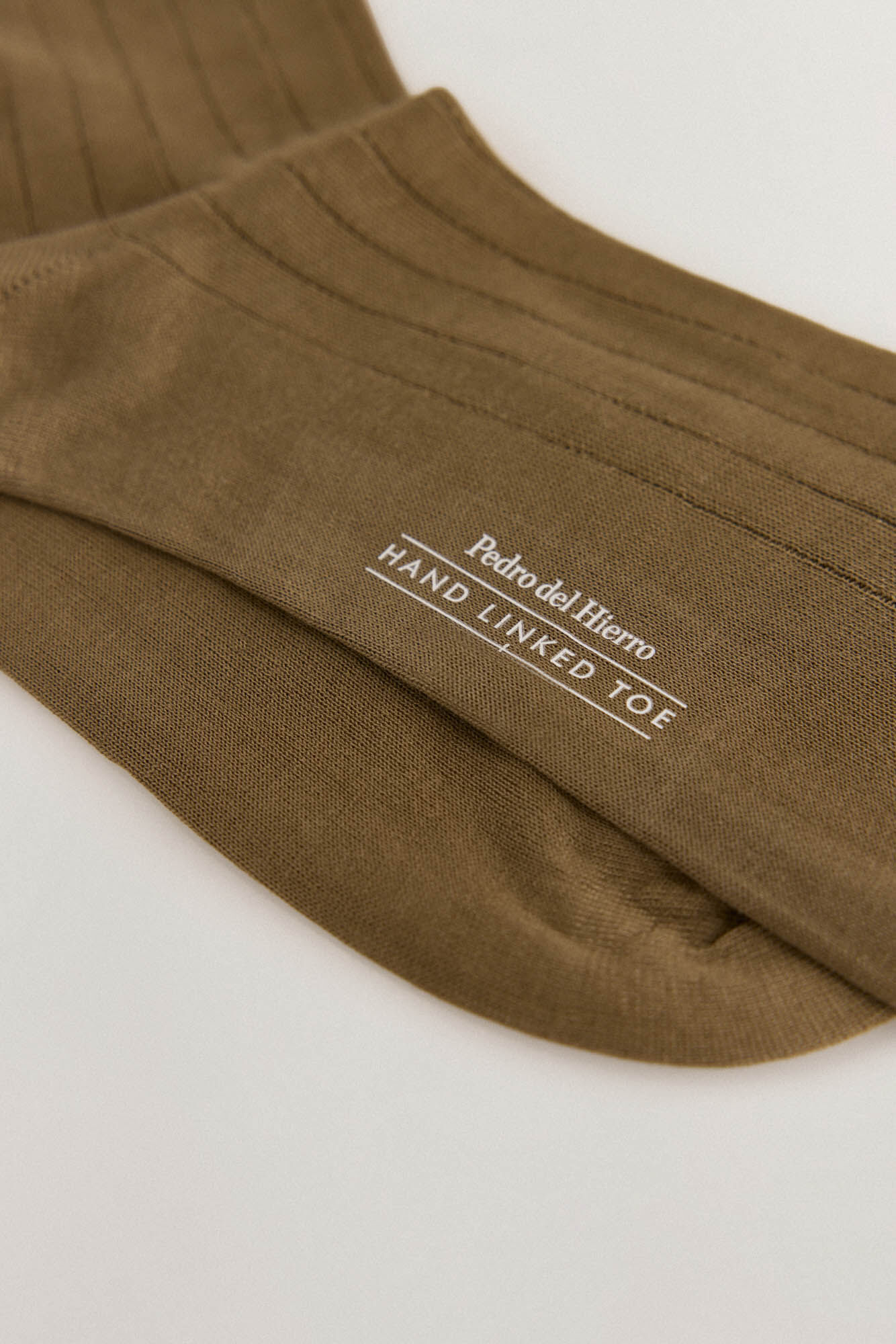 Pedro del Hierro Plain dress socks Brown