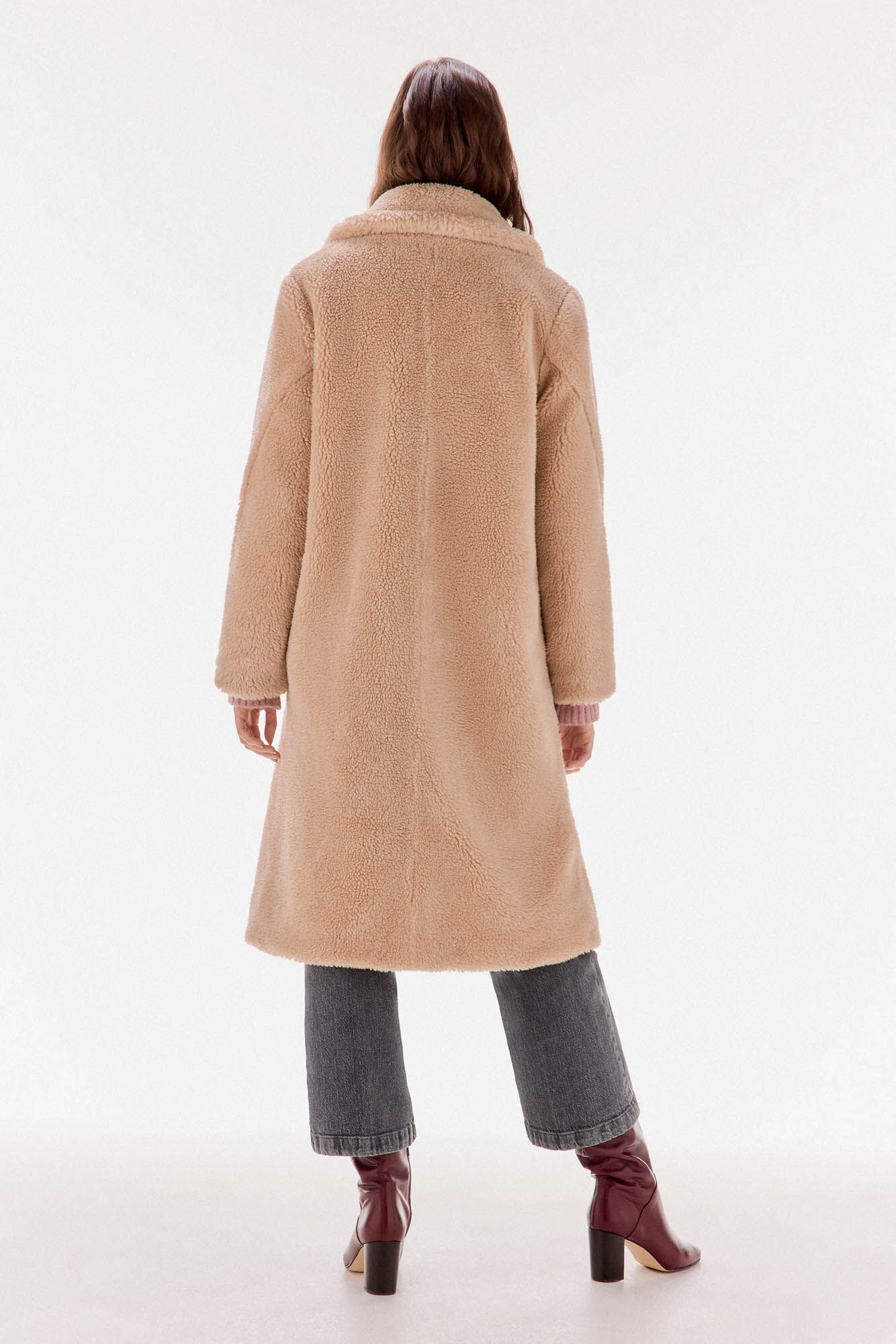 TFP by Tamara Falc&oacute; Teddy-effect coat