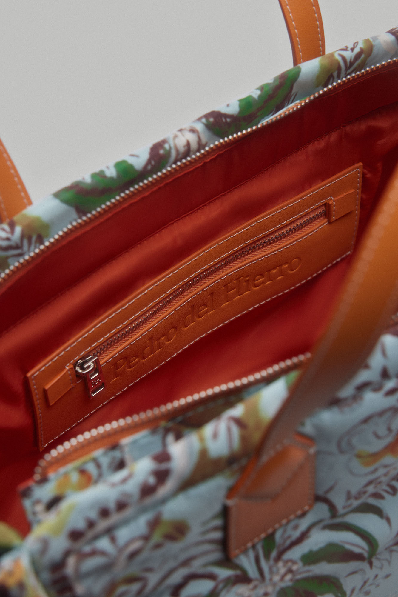 Pedro del Hierro Bolso tote nylon estampado Azul