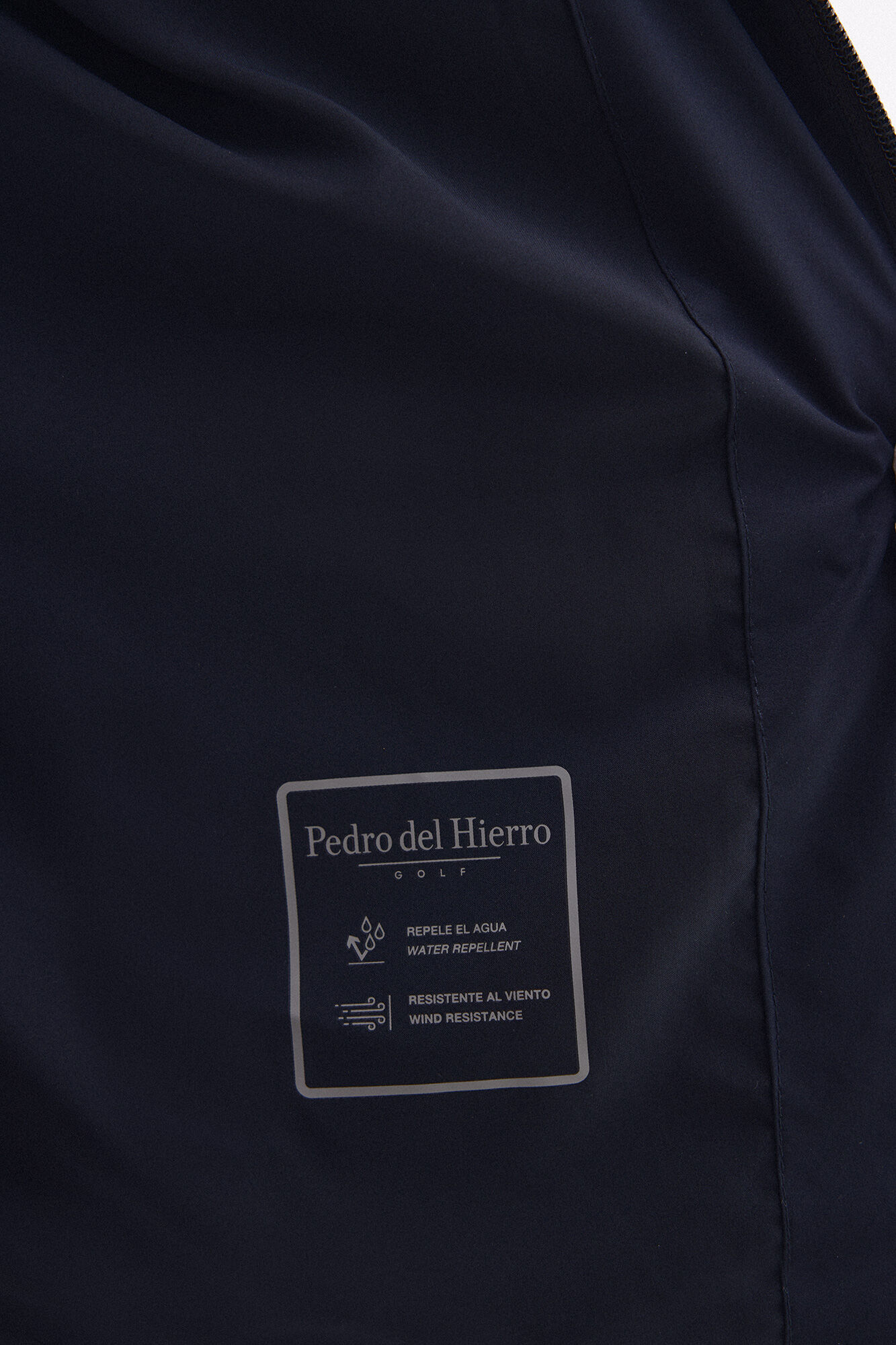 Pedro del Hierro Deportiva cortavientos golf Azul