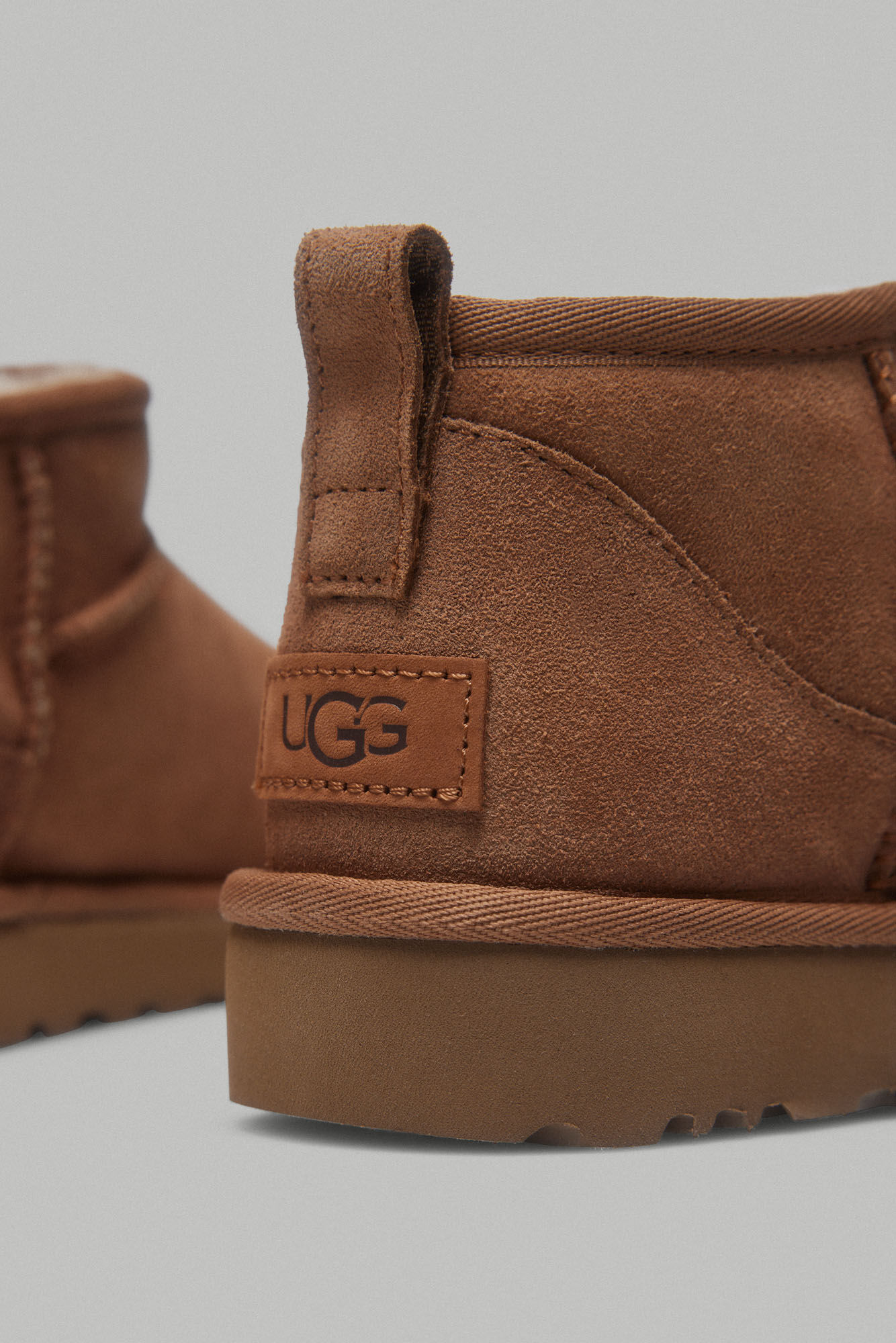 Ugg Bota Ultra Cl&aacute;ssica Marrom