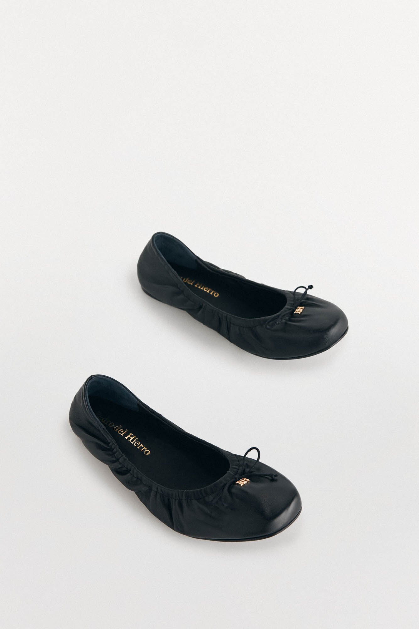 Pedro del Hierro Gathered ballerina with bow or tie Black