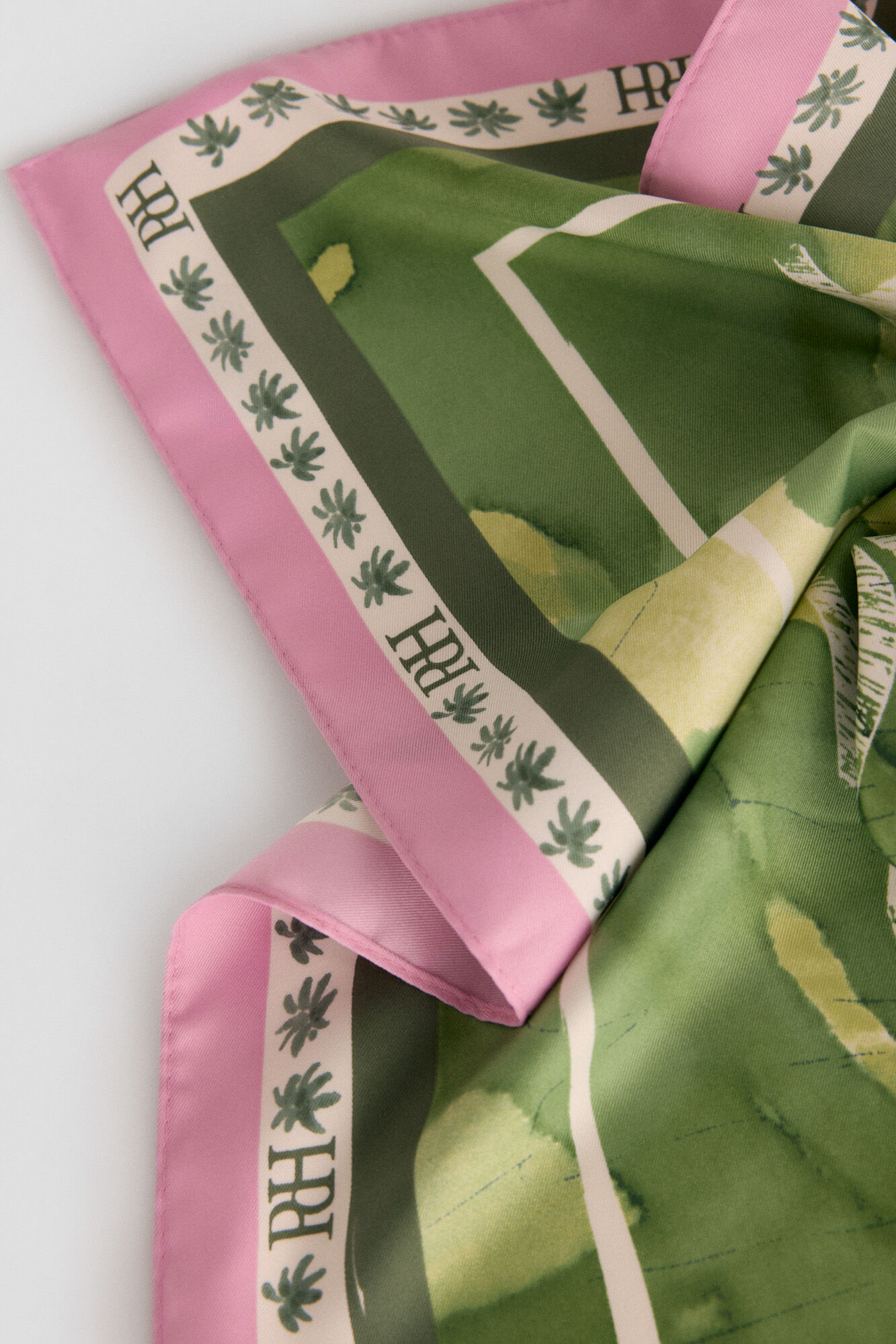 Pedro del Hierro Square printed foulard Green