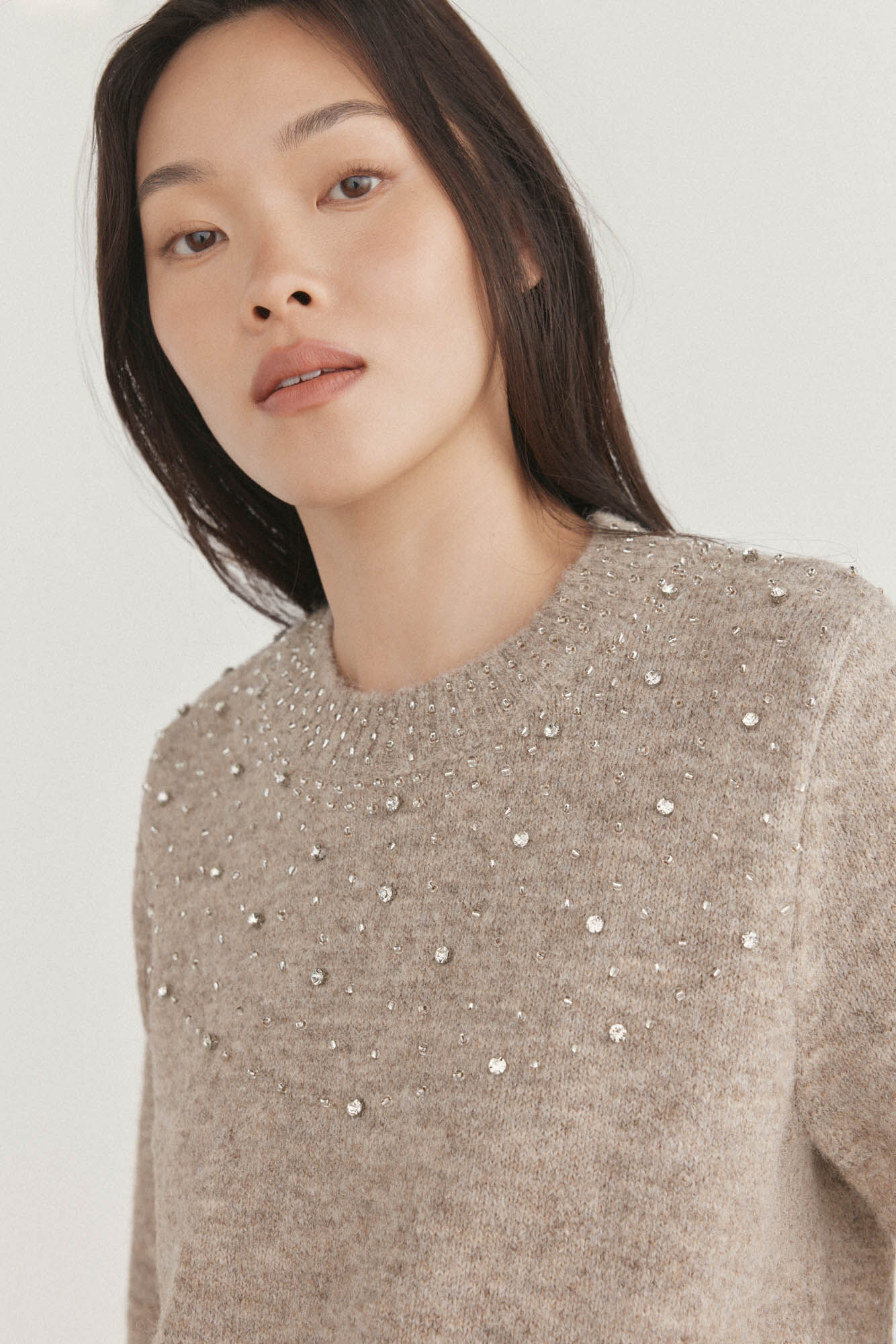 Pedro del Hierro Su&eacute;ter com pedras bordadas Cizento