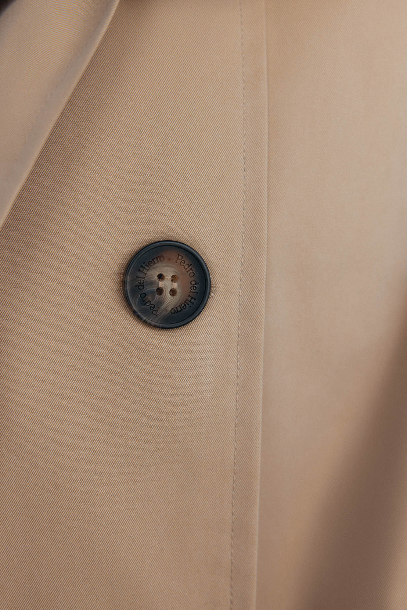 Pedro del Hierro Gabardina comprida Beige