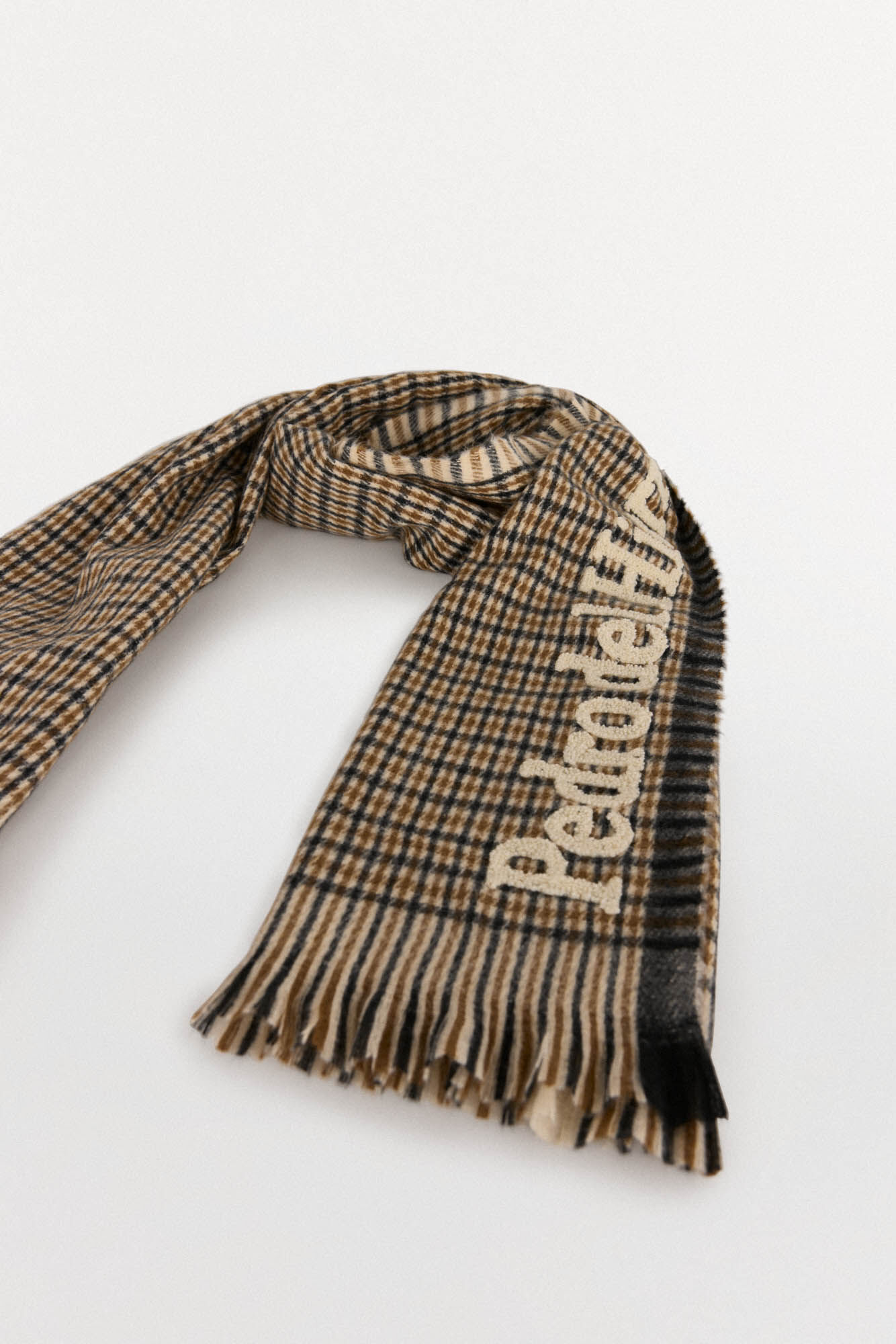 Pedro del Hierro Cachecol de tecido xadrez Cizento