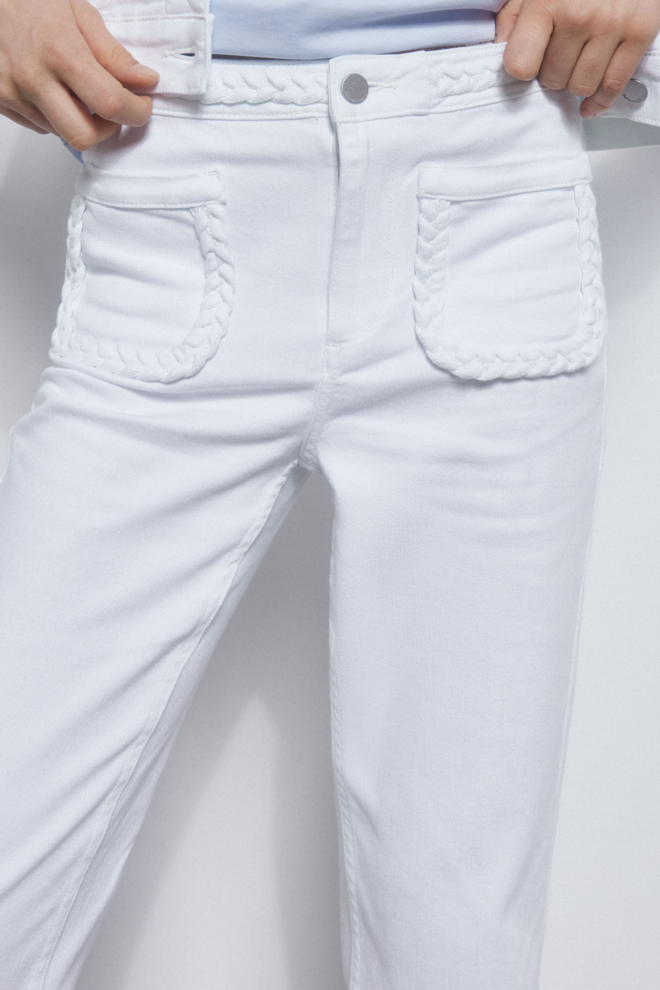 Pedro del Hierro Pantal&oacute;n vaquero flare full length Crudo