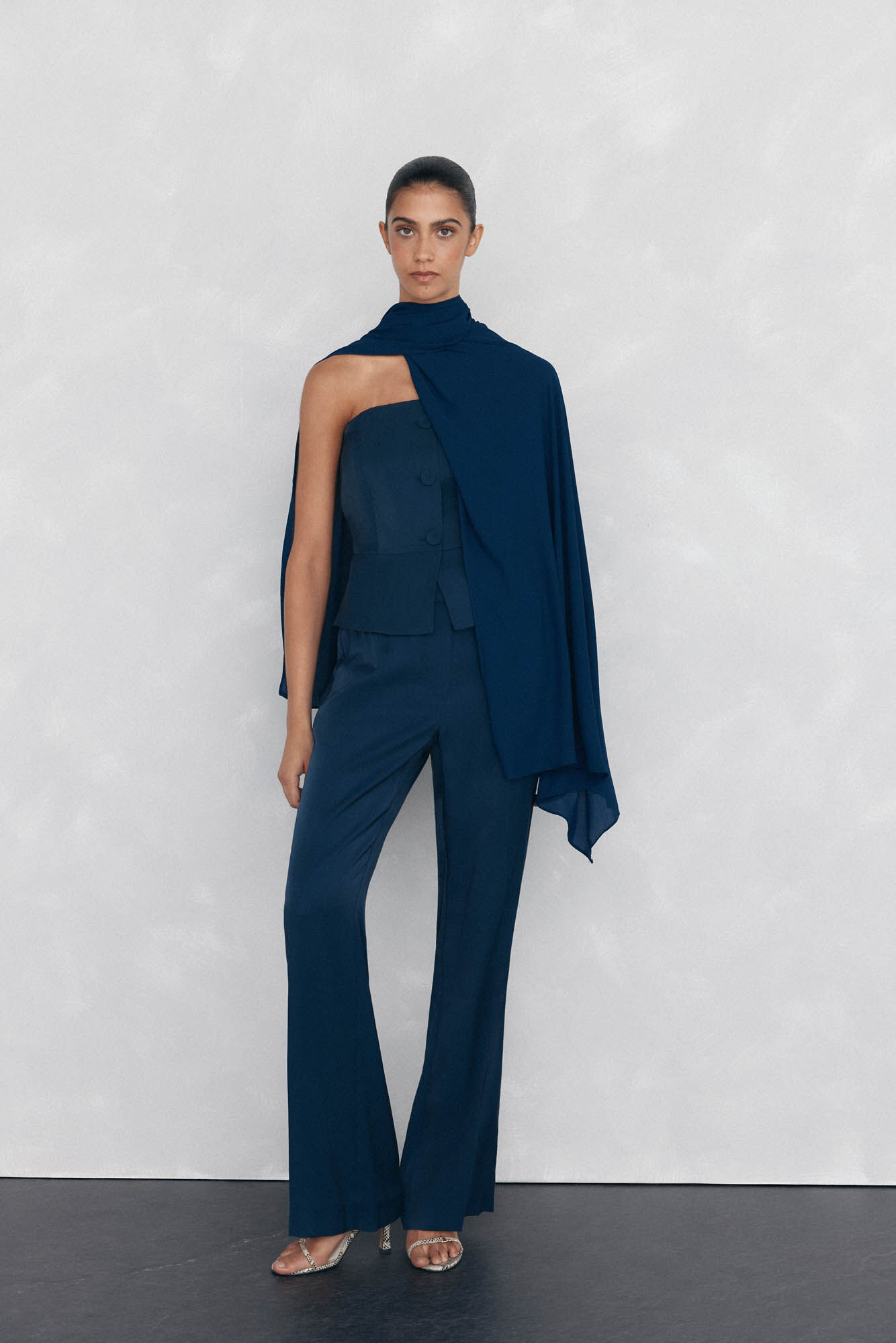 Pedro del Hierro Party shawl Blue