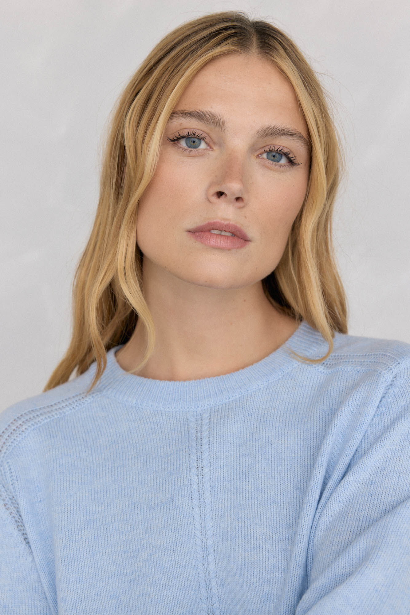 Pedro del Hierro Jersey lana cuello caja costura central